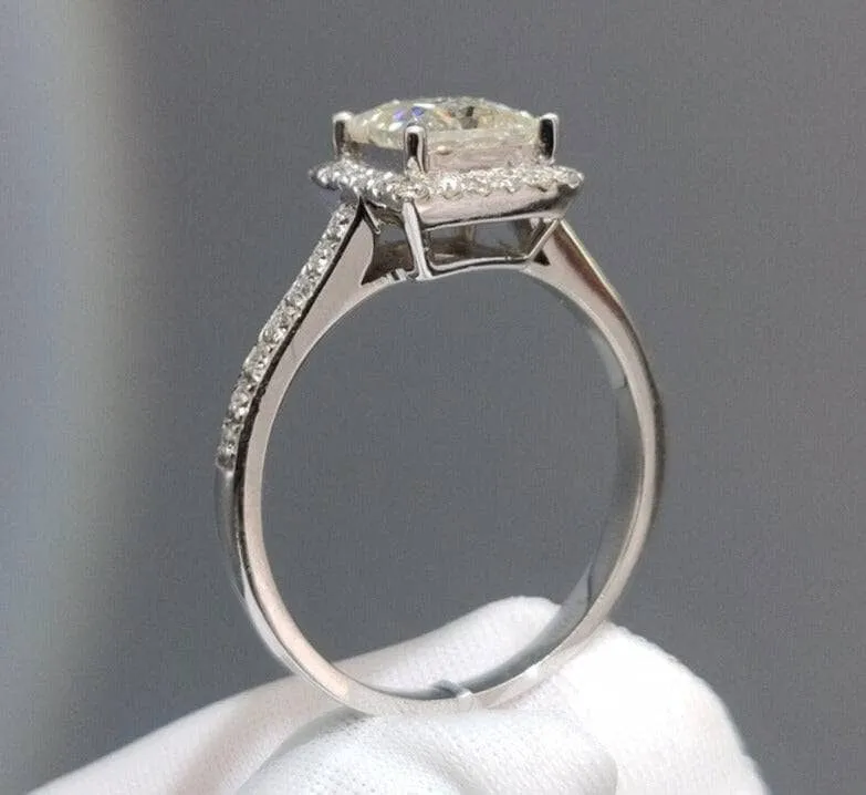 1 Carat Princess Cut Diamond 4 Claw Engagement Ring