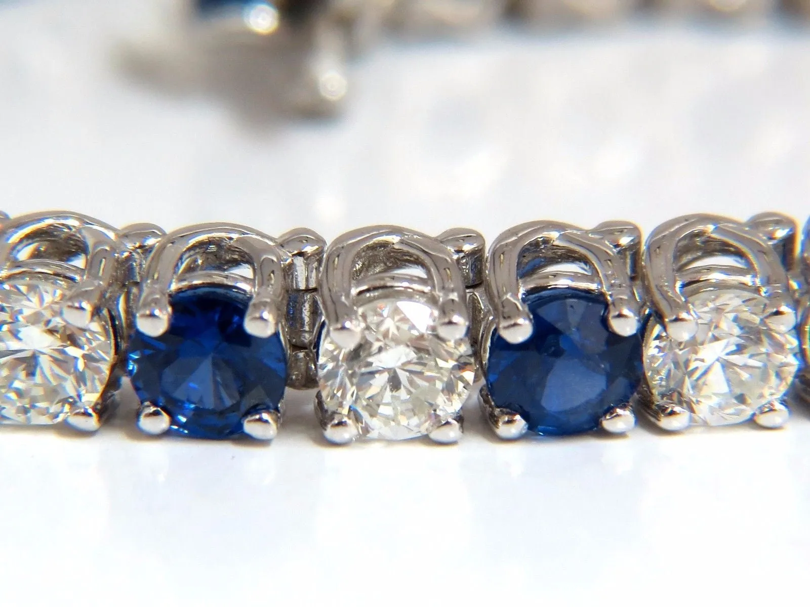 14.35ct natural Vivid royal blue round sapphires diamond bracelet 14kt tennis