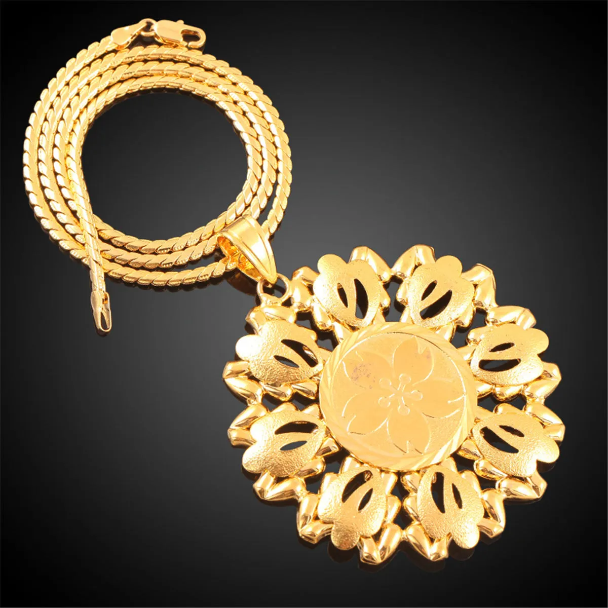 18K Gold-Plated Open Flower Pendant Necklace