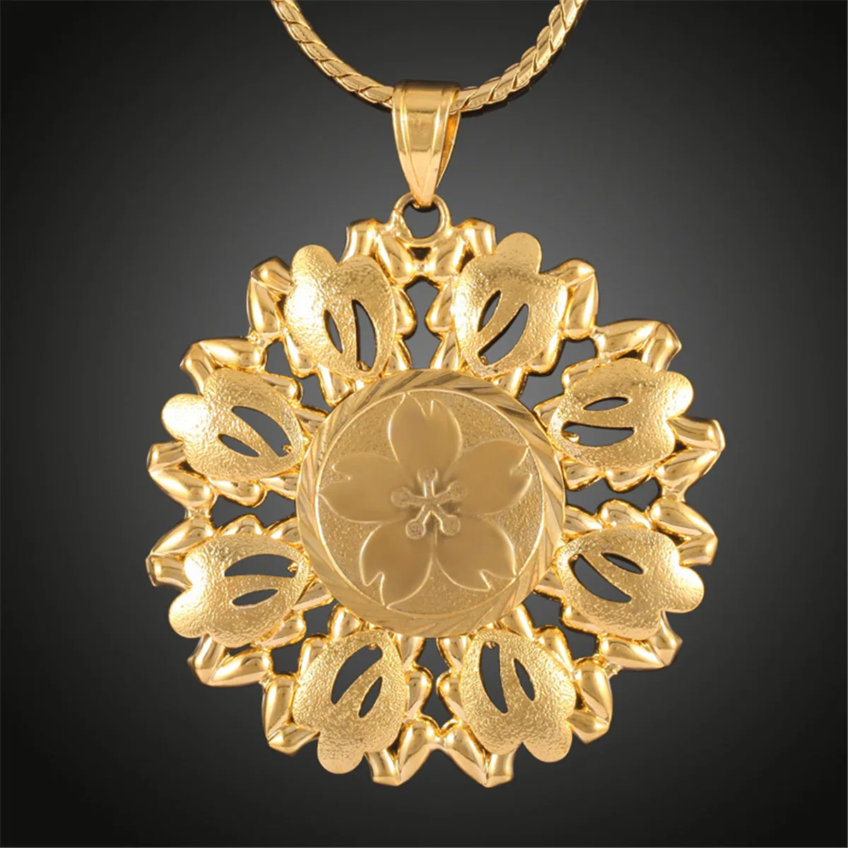18K Gold-Plated Open Flower Pendant Necklace