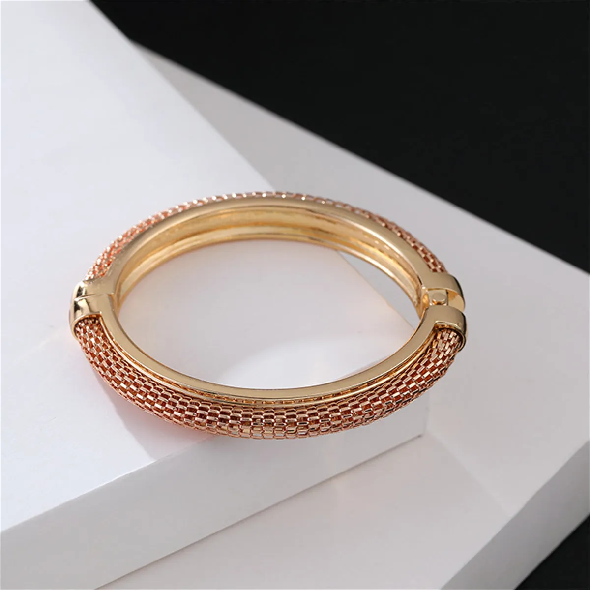 18K Rose Gold-Plated Gauzen Bangle