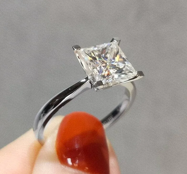 18K White Gold Princess Cut 2 Carat Diamond Engagement Ring