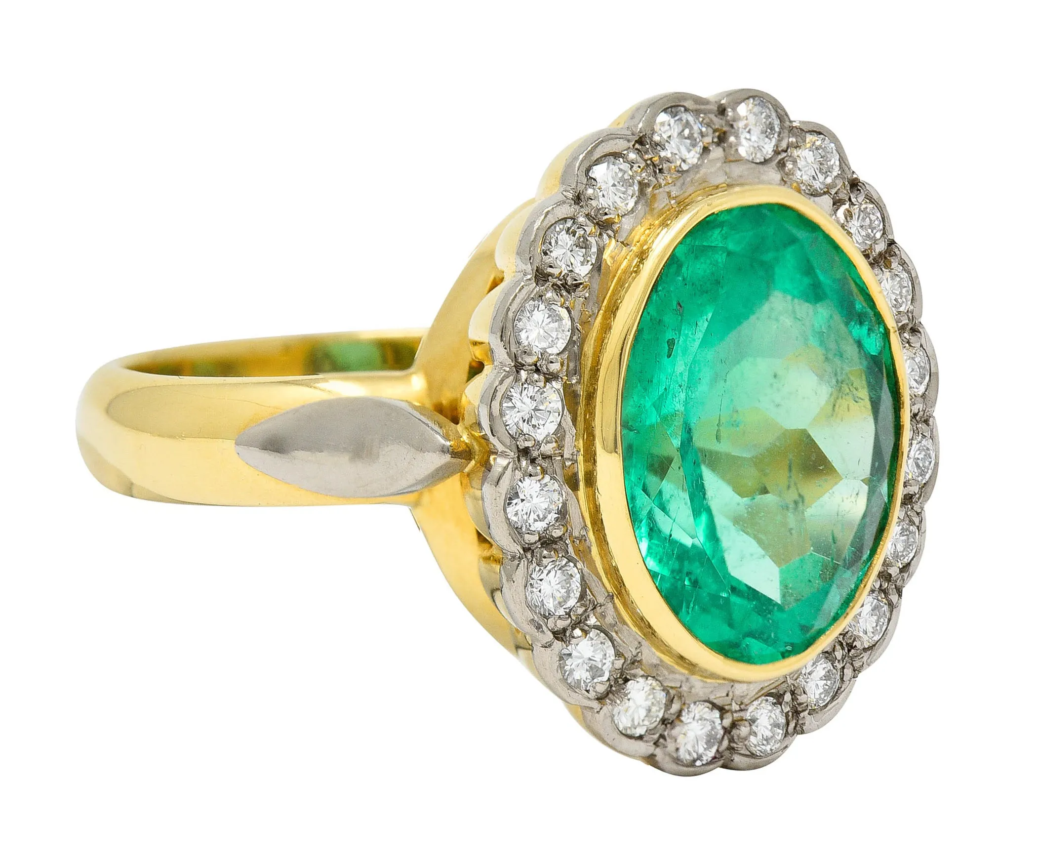 1980's 6.40 CTW Colombian Emerald Diamond 18 Karat Two-Tone Gold Cluster Vintage Ring GIA