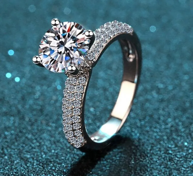 2 Carat Round Diamond Engagement Ring