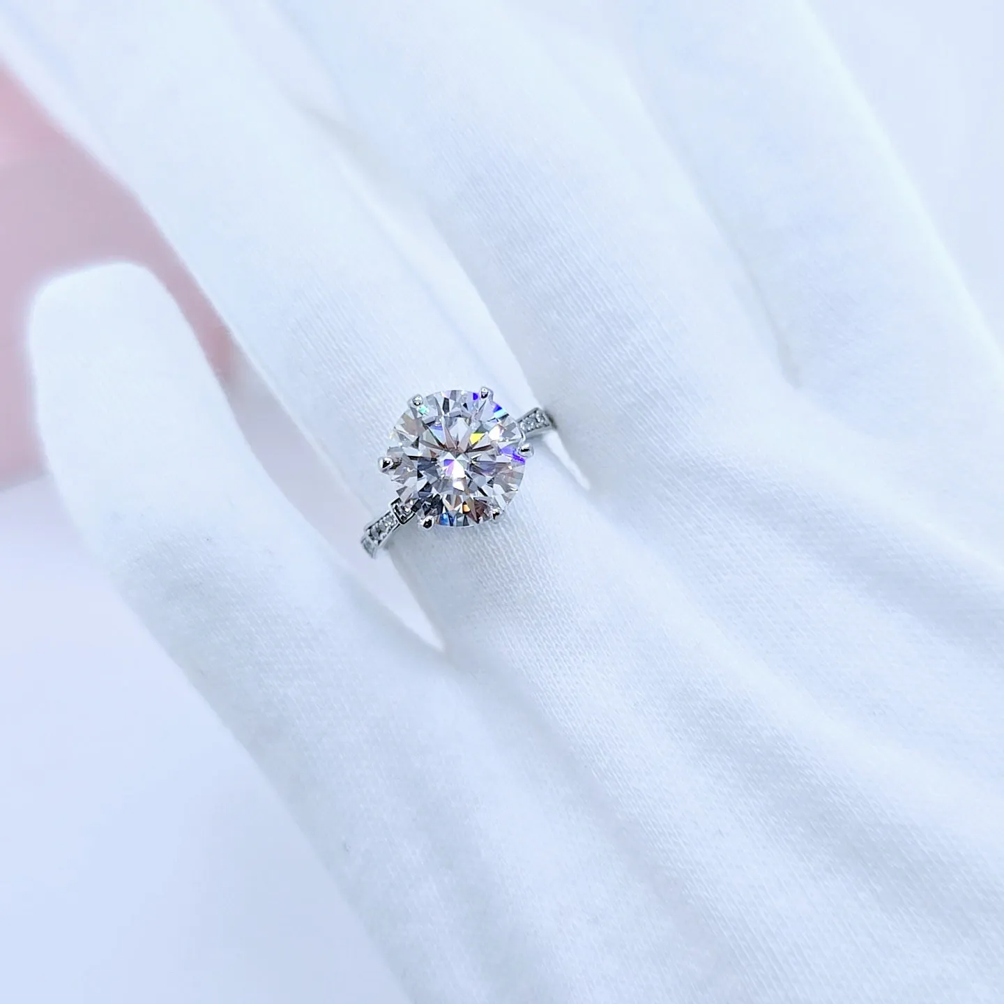 5 Carat Round Cut Diamond Engagement Ring