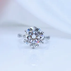 5 Carat Round Cut Diamond Engagement Ring