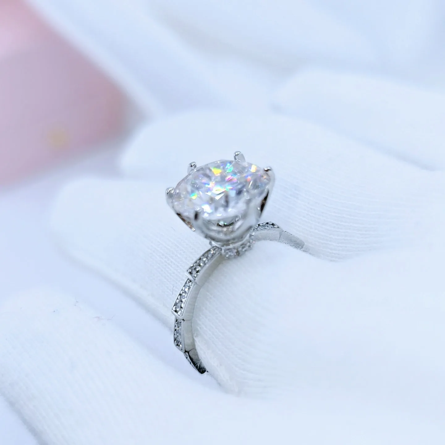 5 Carat Round Cut Diamond Engagement Ring
