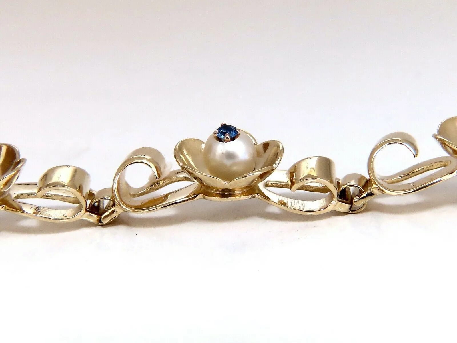 .50ct Natural Sapphires within Pearls Vintage Clover Bracelet 14 Karat Vintage