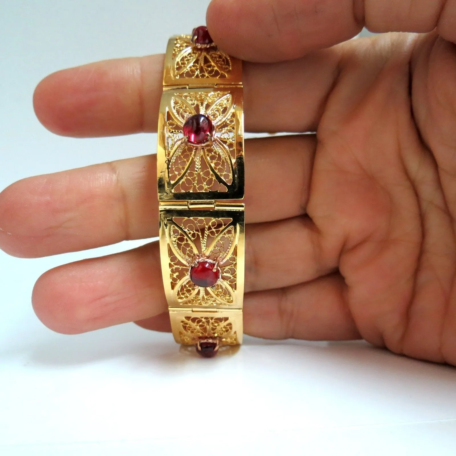 7.40ct Natural Spinel Open Gilt Vintage Bracelet 14 Karat