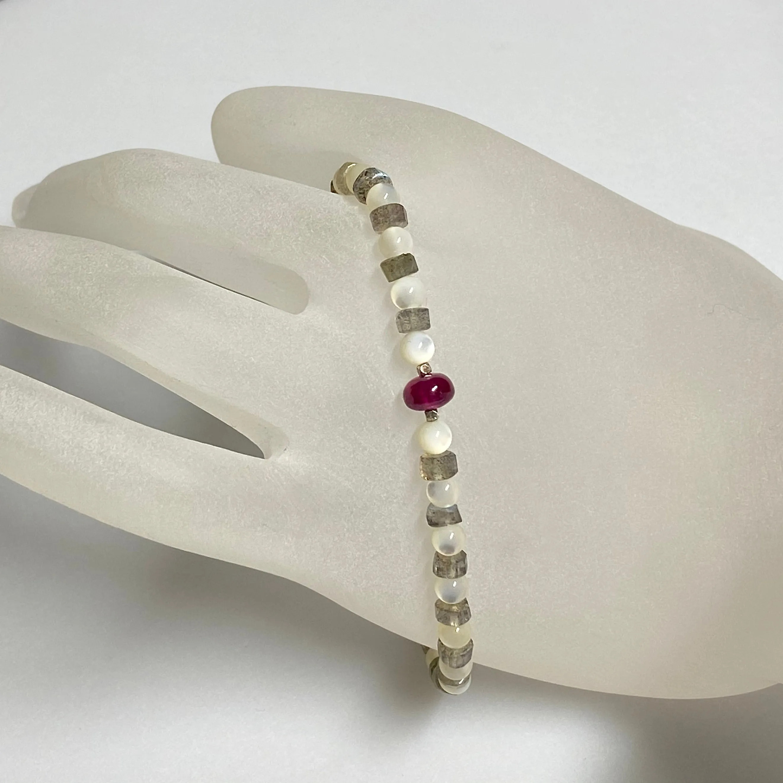 7" Gemstone Stretch Bracelet with Ruby, Labradorite, and Mother of Pearl