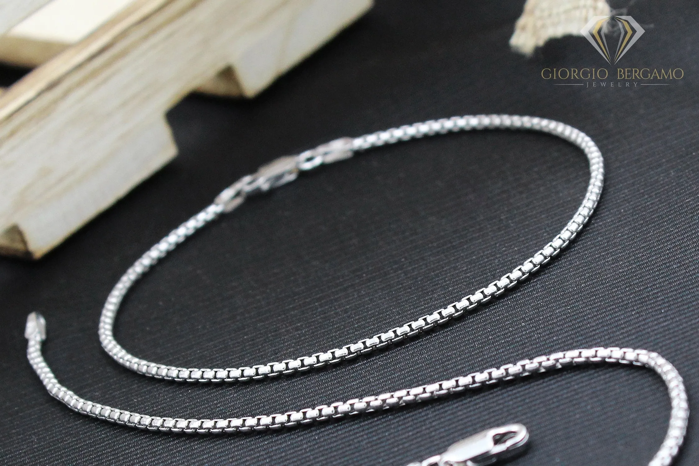 925 Sterling Silver 1.5mm Round Box Rhodium Bracelet