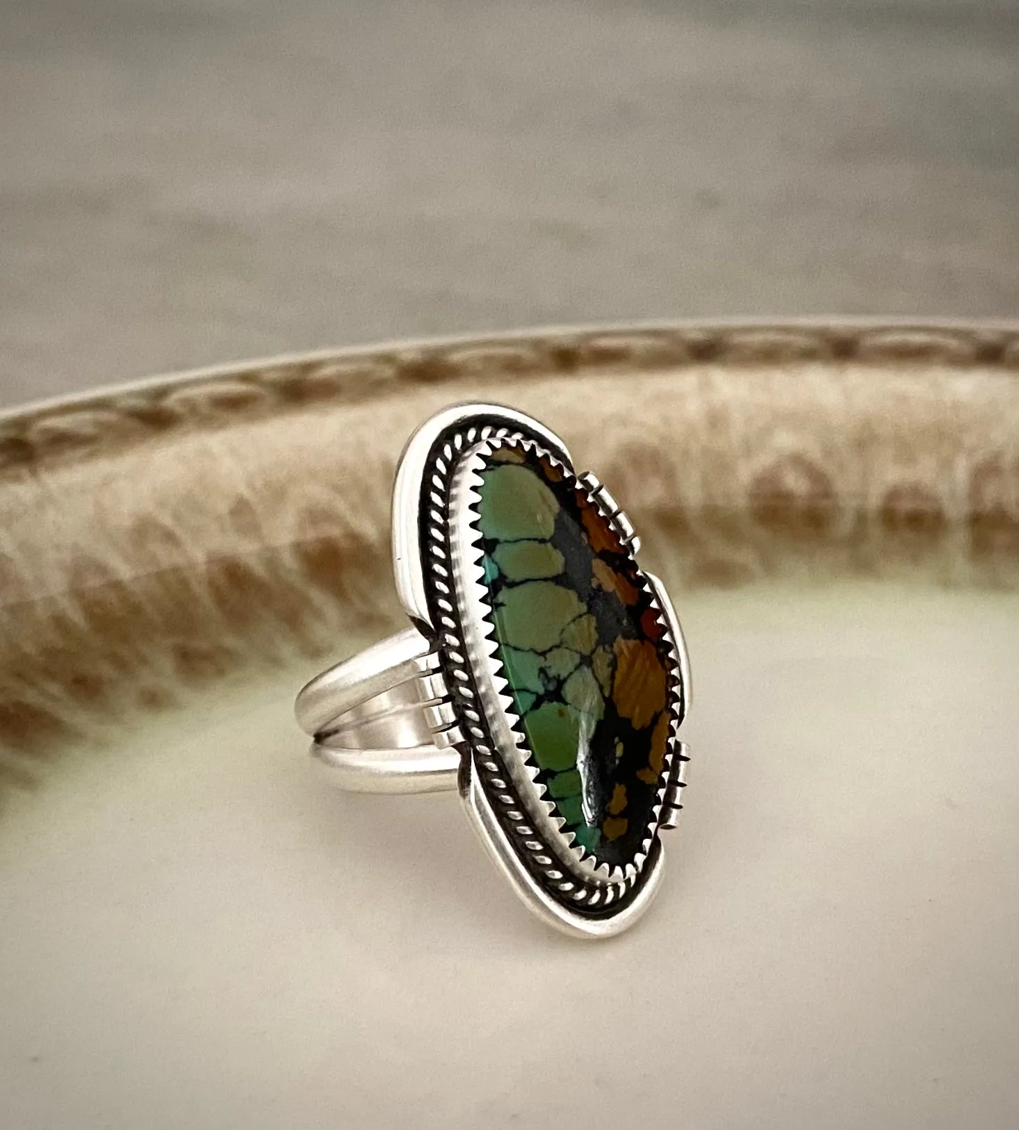 Bao Canyon Notched Ring