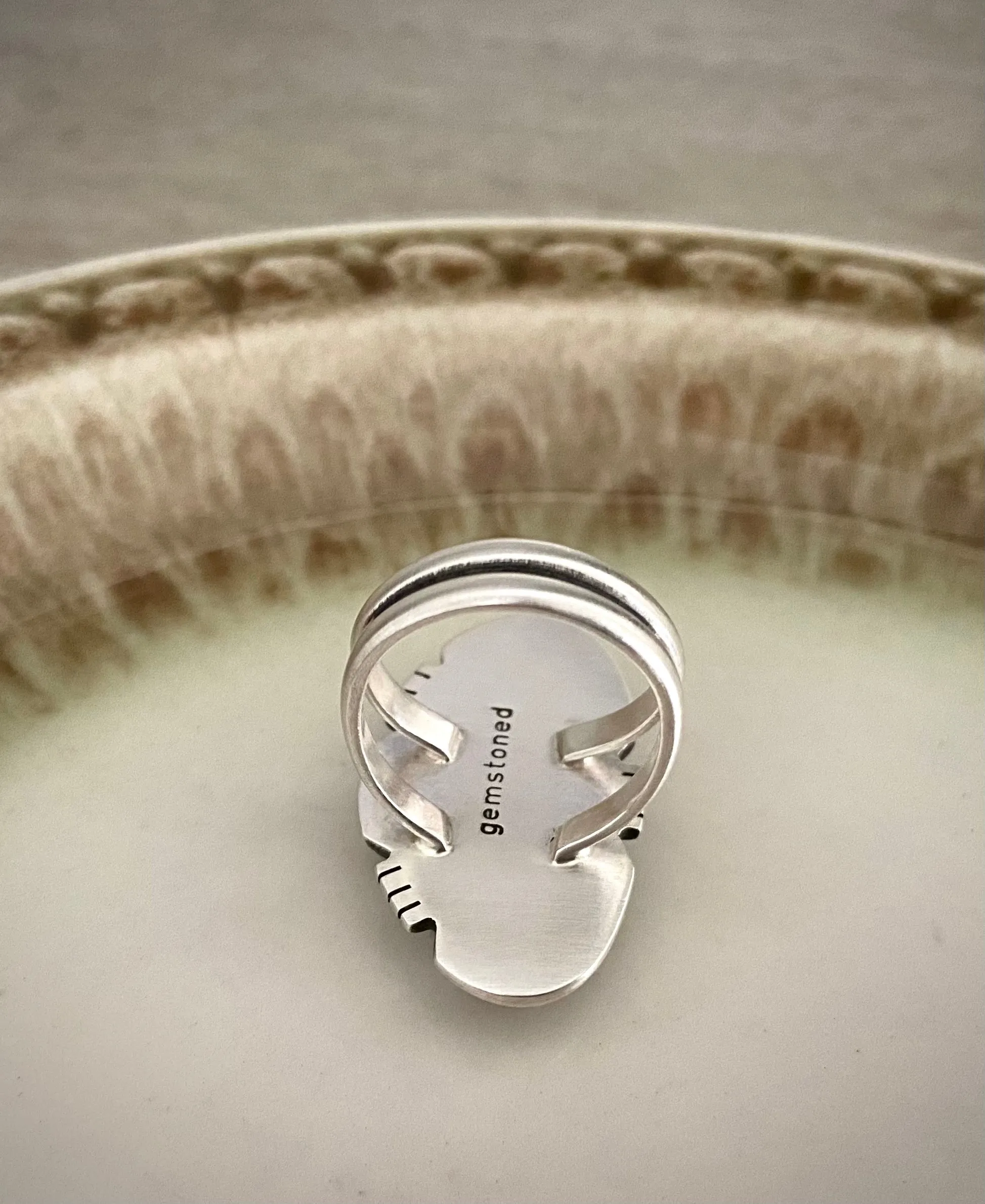 Bao Canyon Notched Ring