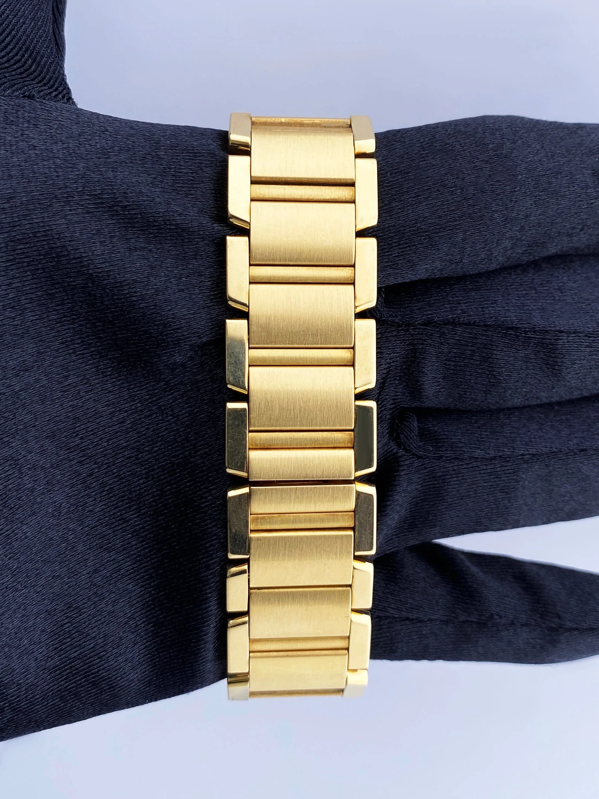 Cartier Tank Francaise W50001R2 18K Yellow Gold Mens Watch