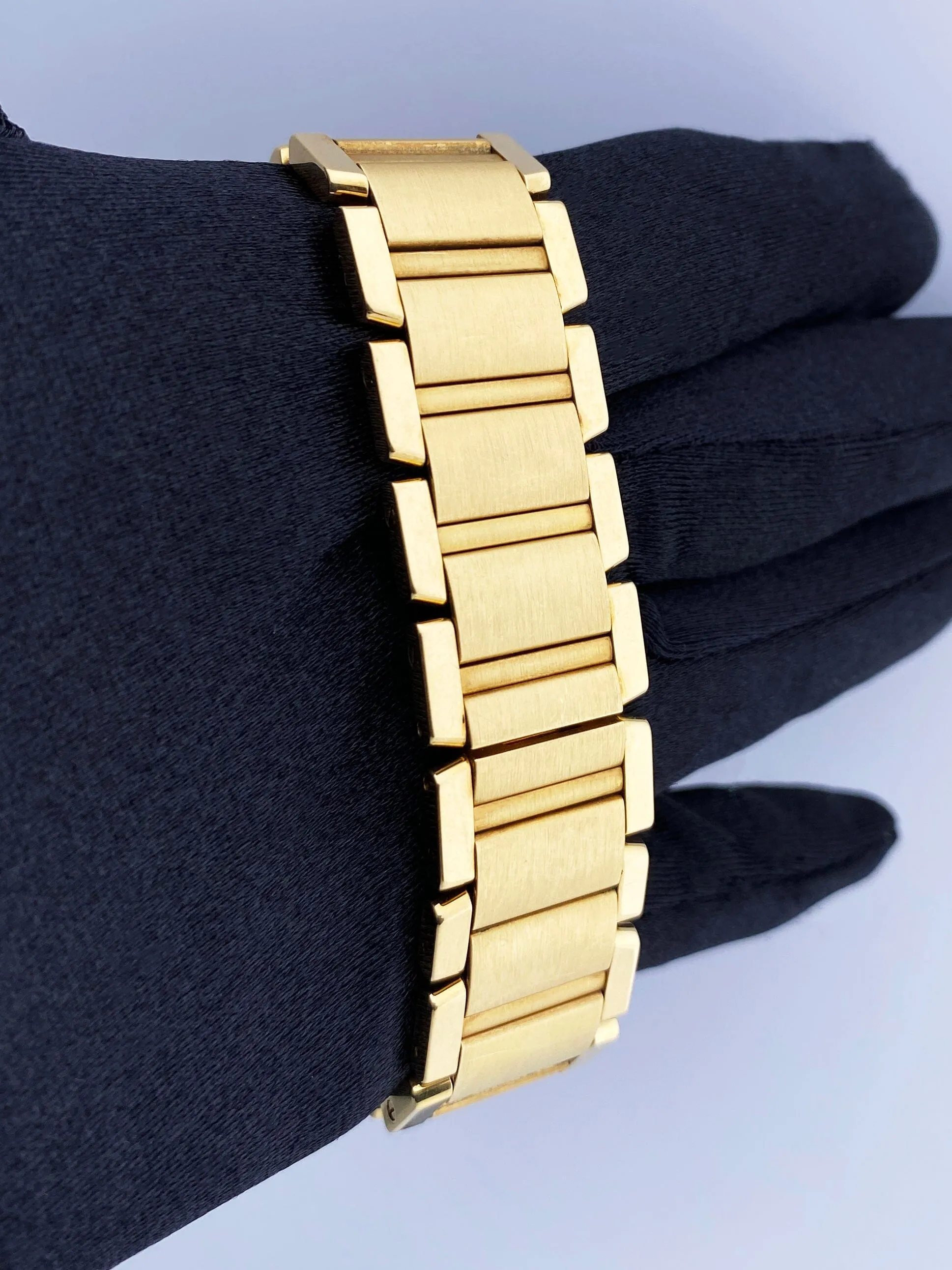 Cartier Tank Francaise W50001R2 18K Yellow Gold Mens Watch