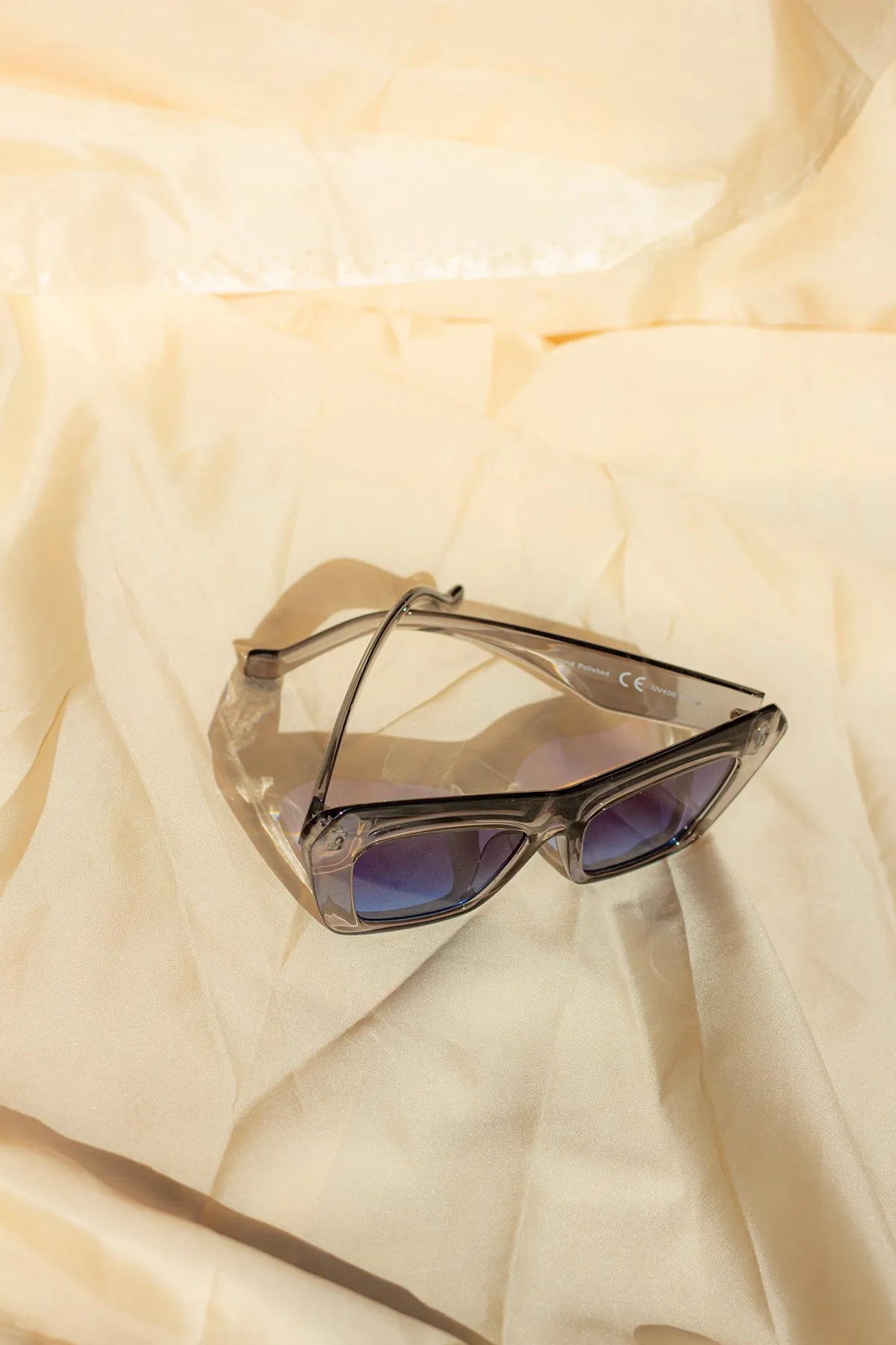 Chunky Oblong Cat Eye Sunglasses