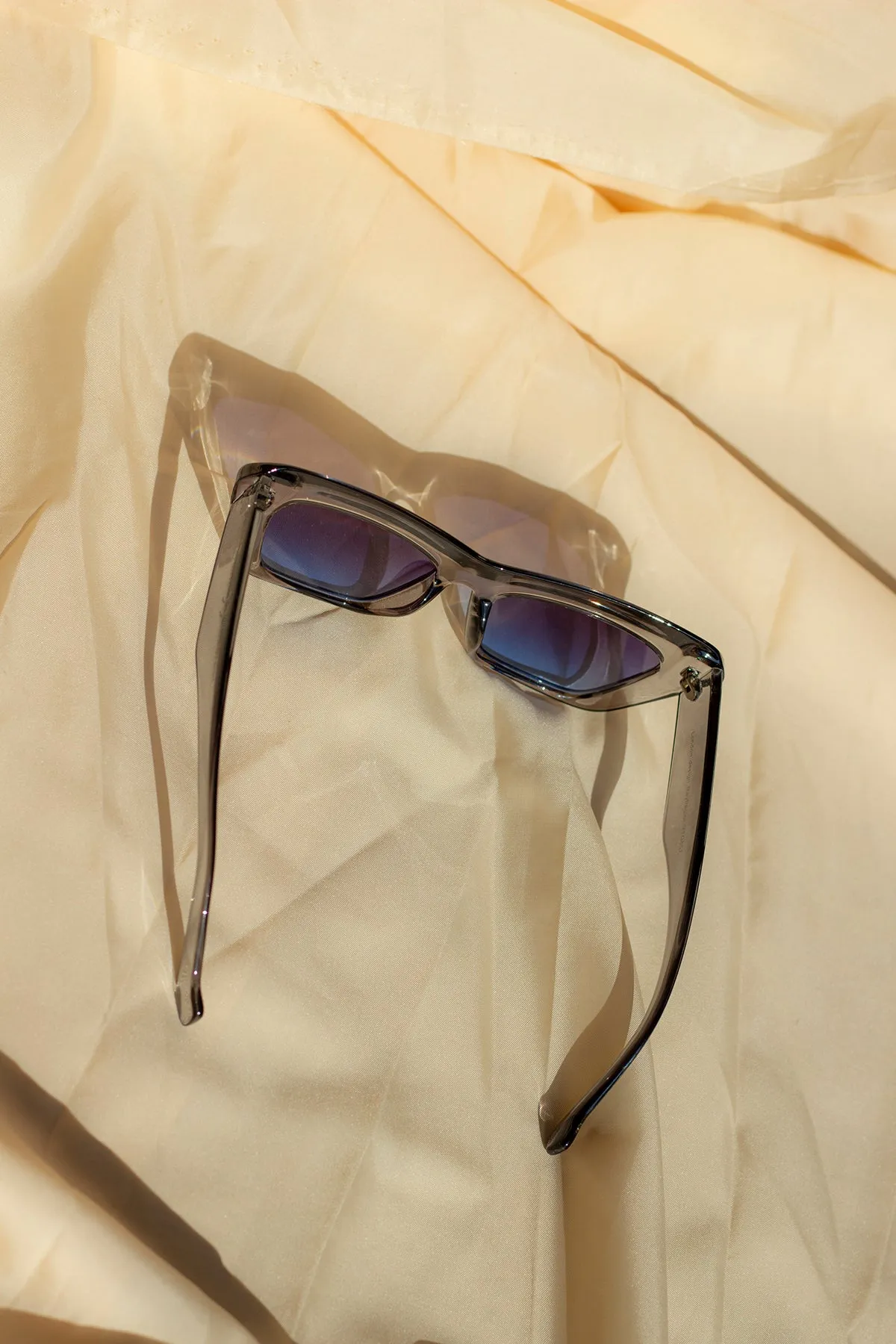 Chunky Oblong Cat Eye Sunglasses