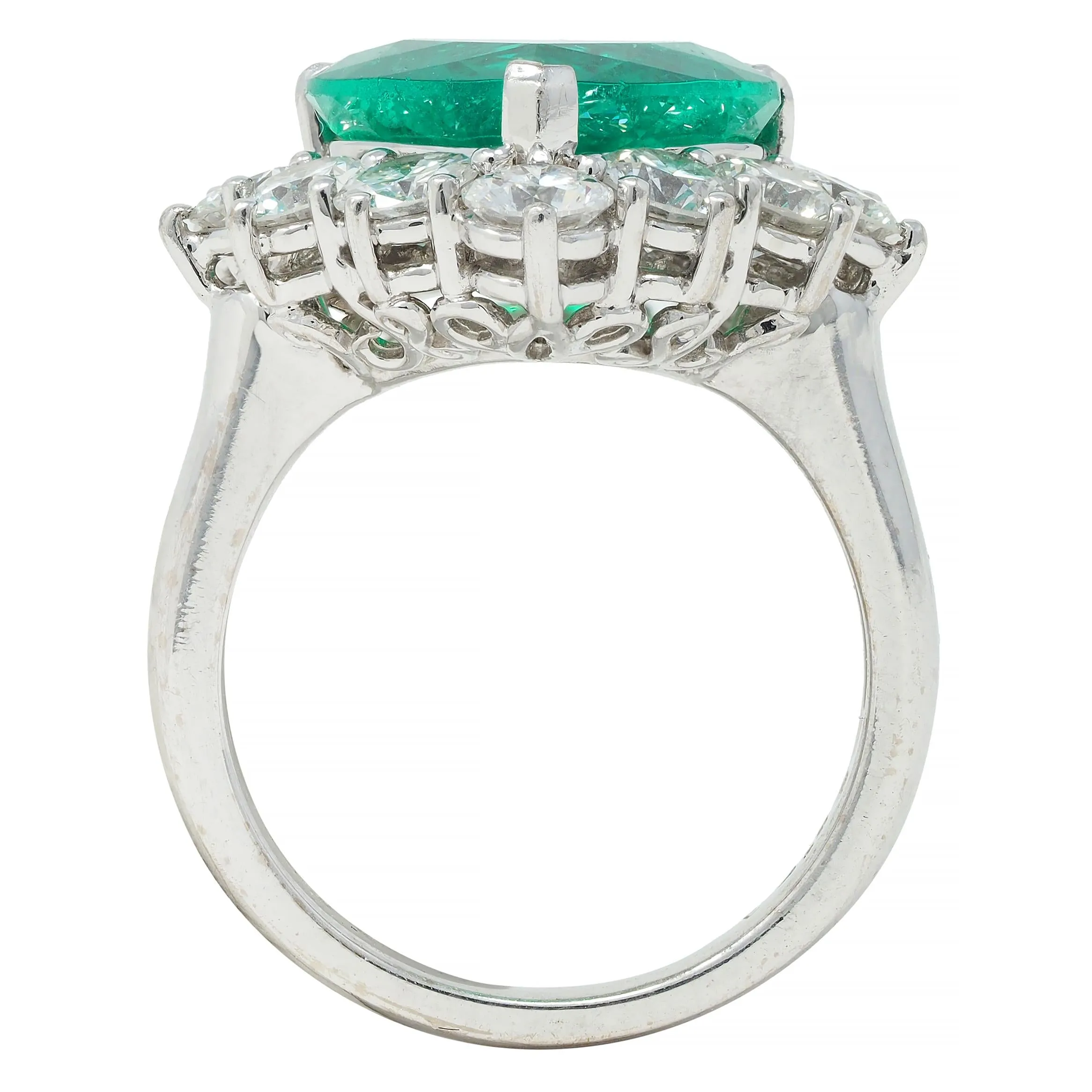 Contemporary 7.00 CTW Colombian Emerald Diamond 18 Karat White Gold Heart Halo Ring AGL
