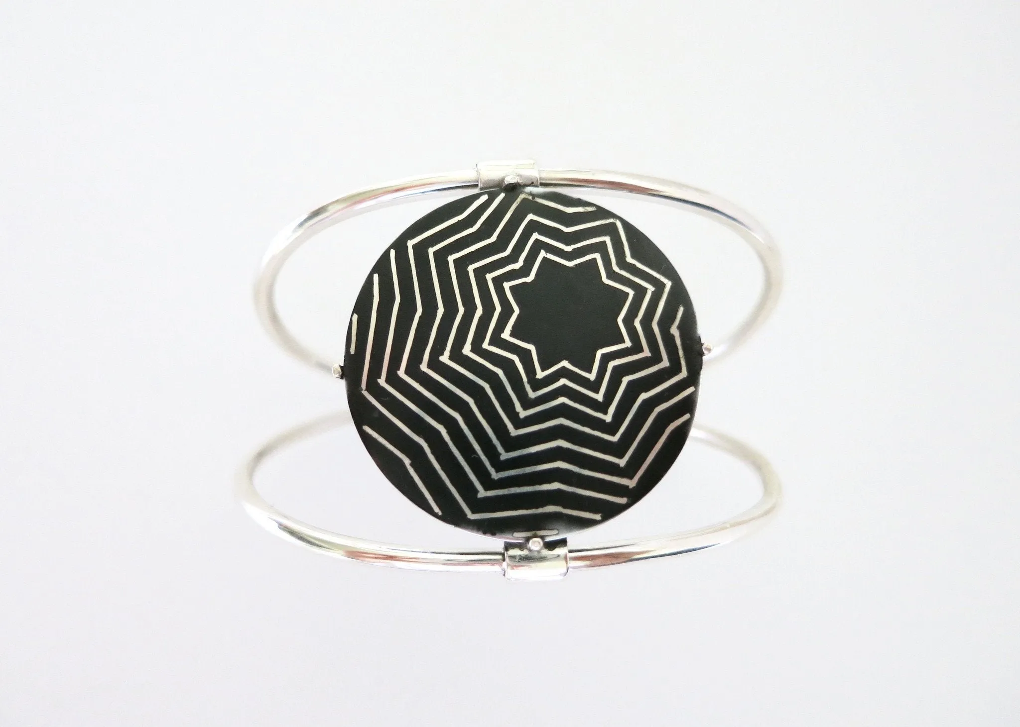 Conversation-starting round Bidri cuff