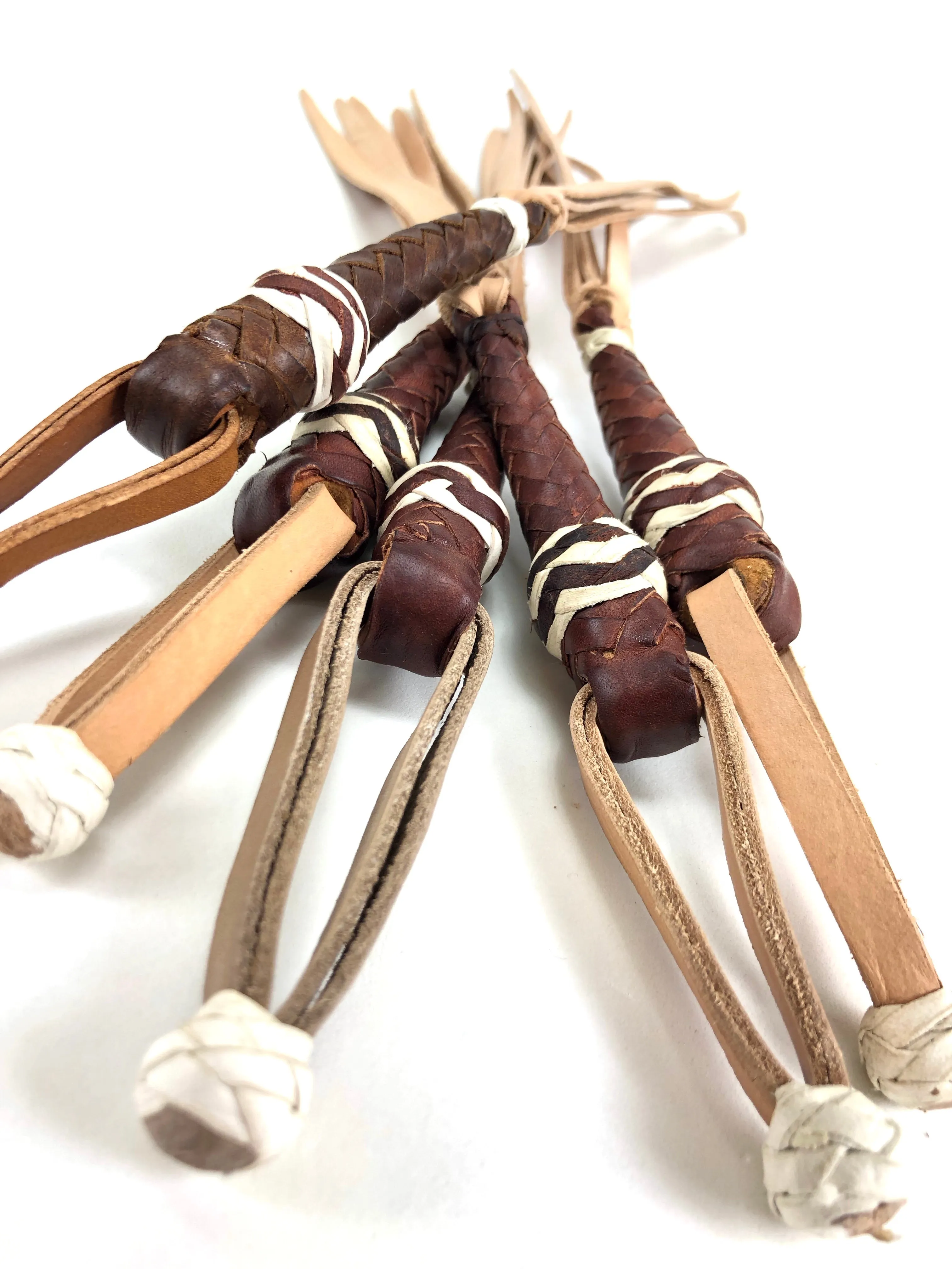 Cuarta Trailer Whip Brown and White JTW14