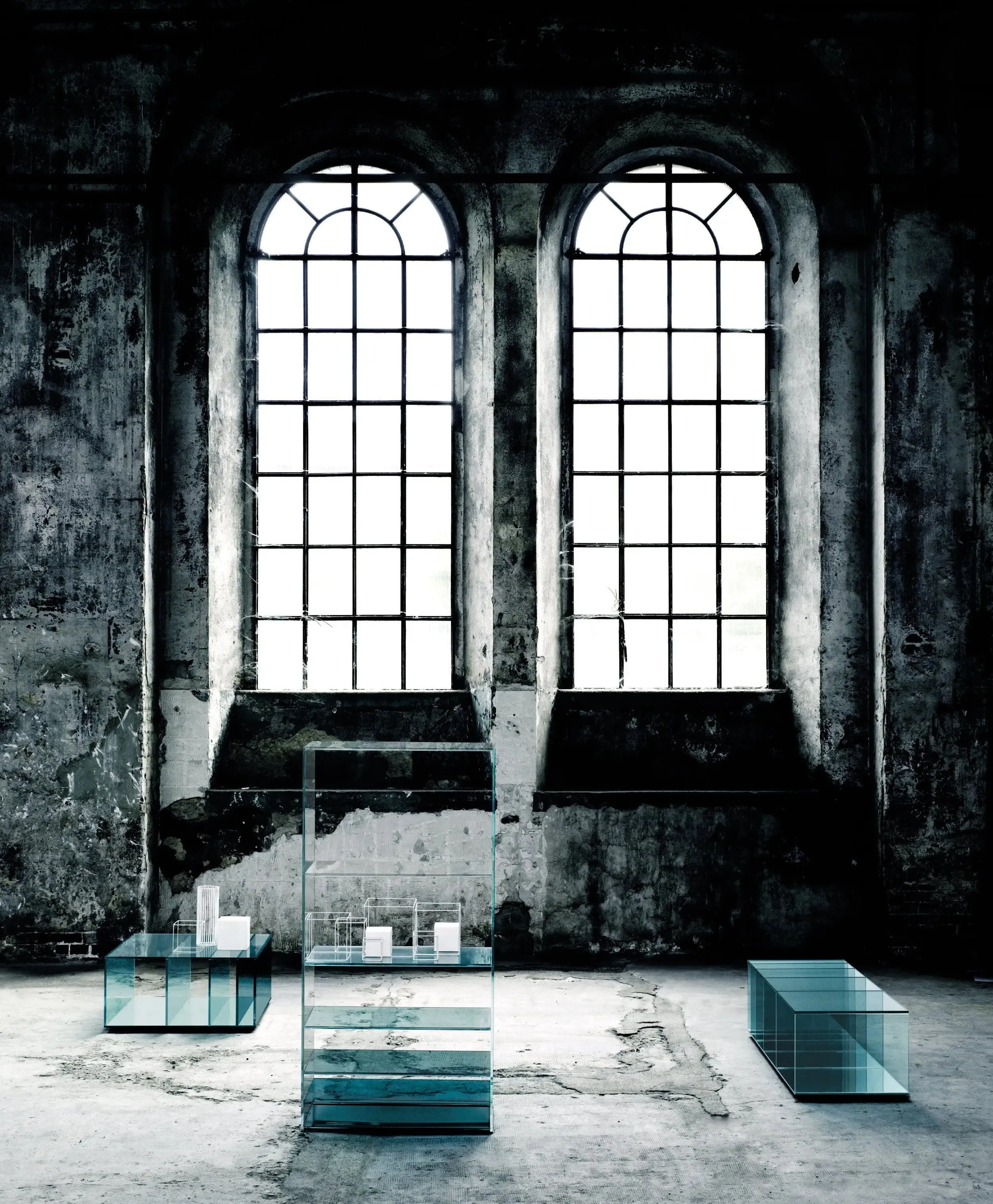 Deep Sea Low Glass Table