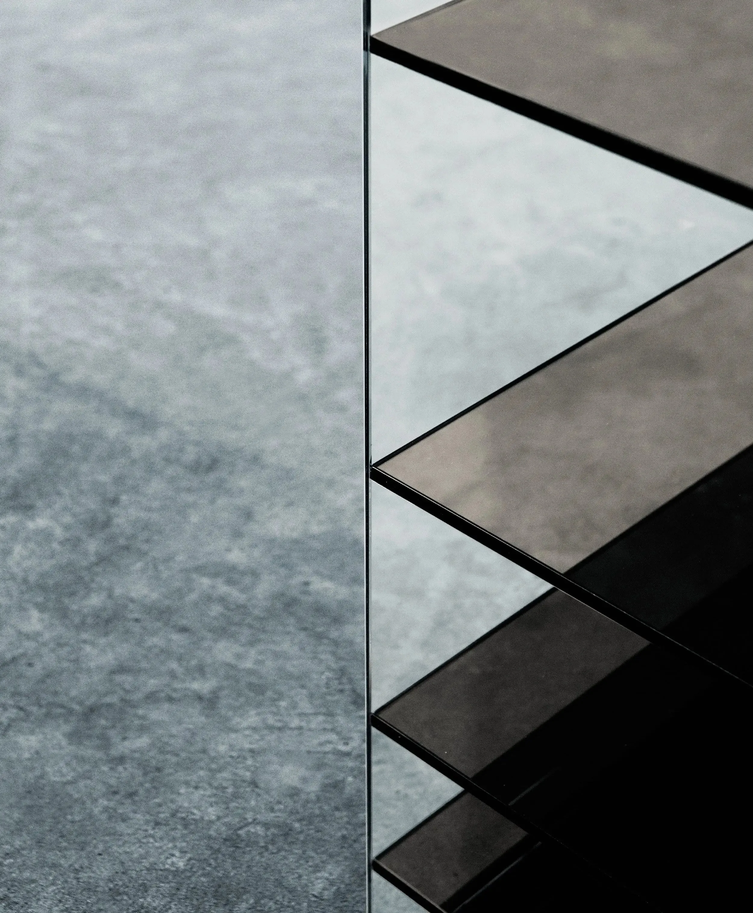 Deep Sea Low Glass Table