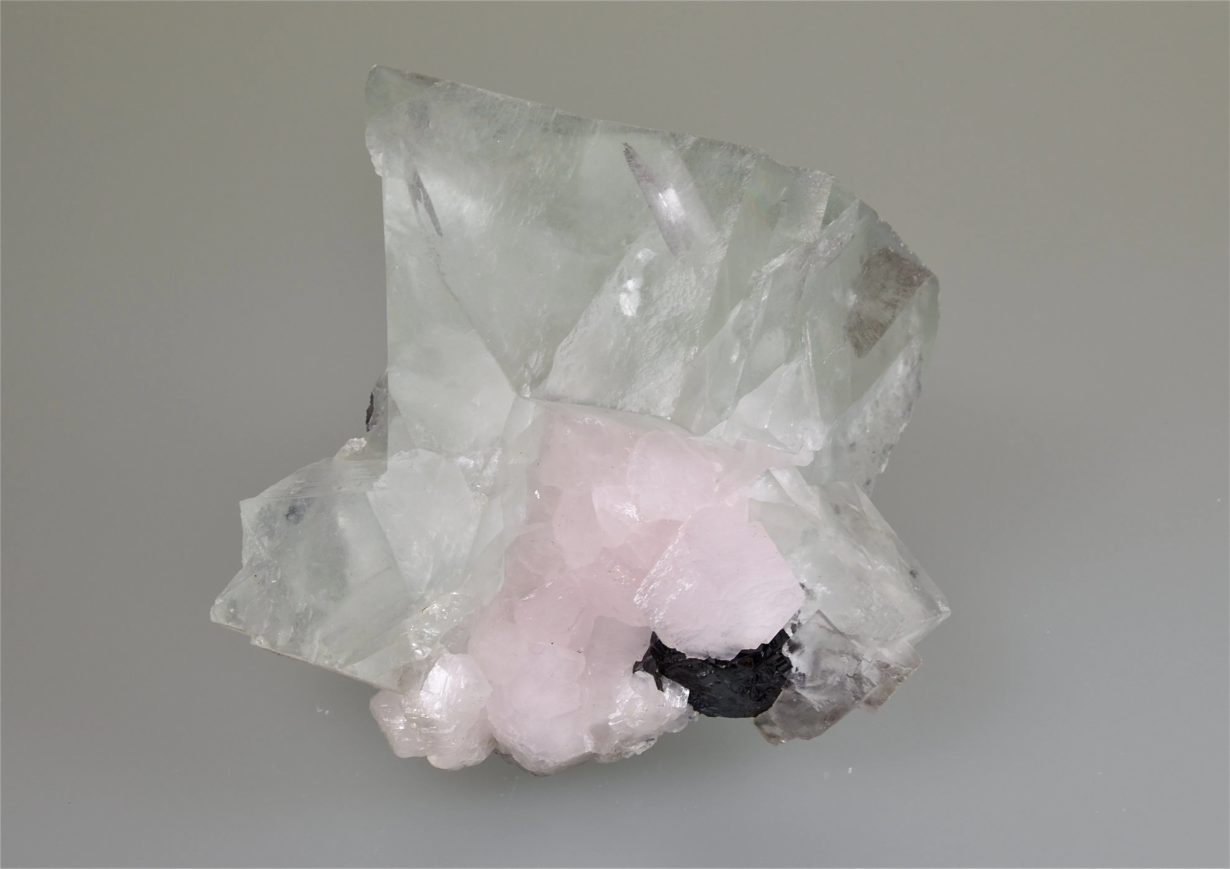 Fluorite and Calcite with Sphalerite, Sovietskiy Mine, Dal'negorsk, Primorskiy Kray, Russia, Mined c. 1995, Small Cabinet 5.7 x 7.5 x 8.5 cm, $250. Online 11/1