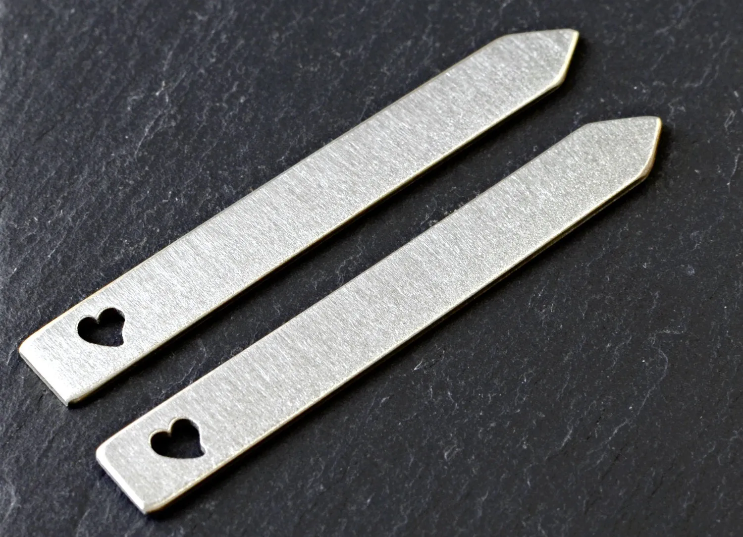 Heart cutouts in sterling silver collar stays with space for you to personalize