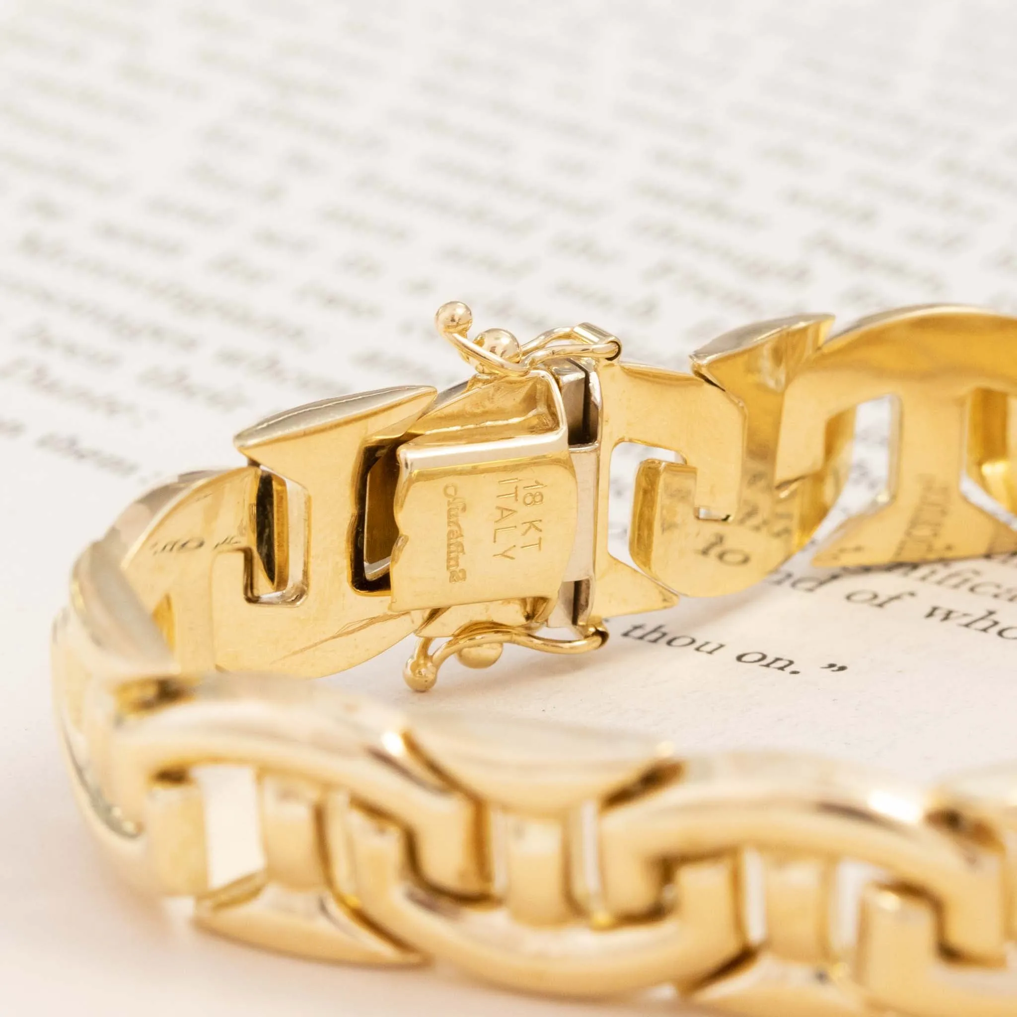 Interlocking T Link Italian Bracelet 18kt