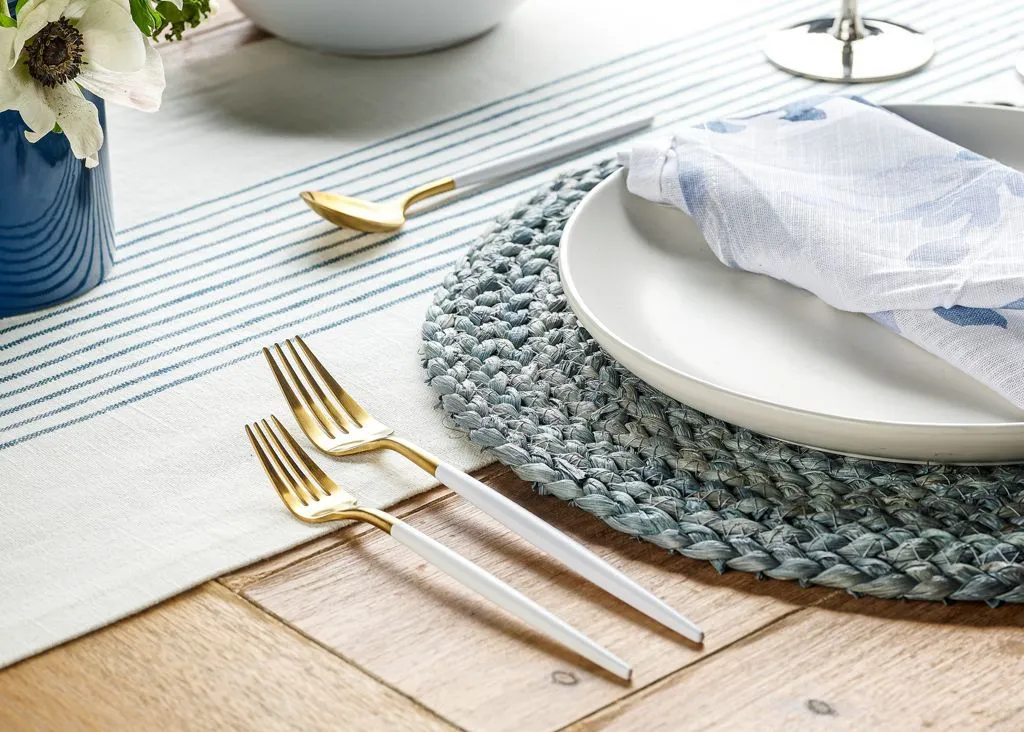 Kadra 18/10 white and gold flatware set of 4