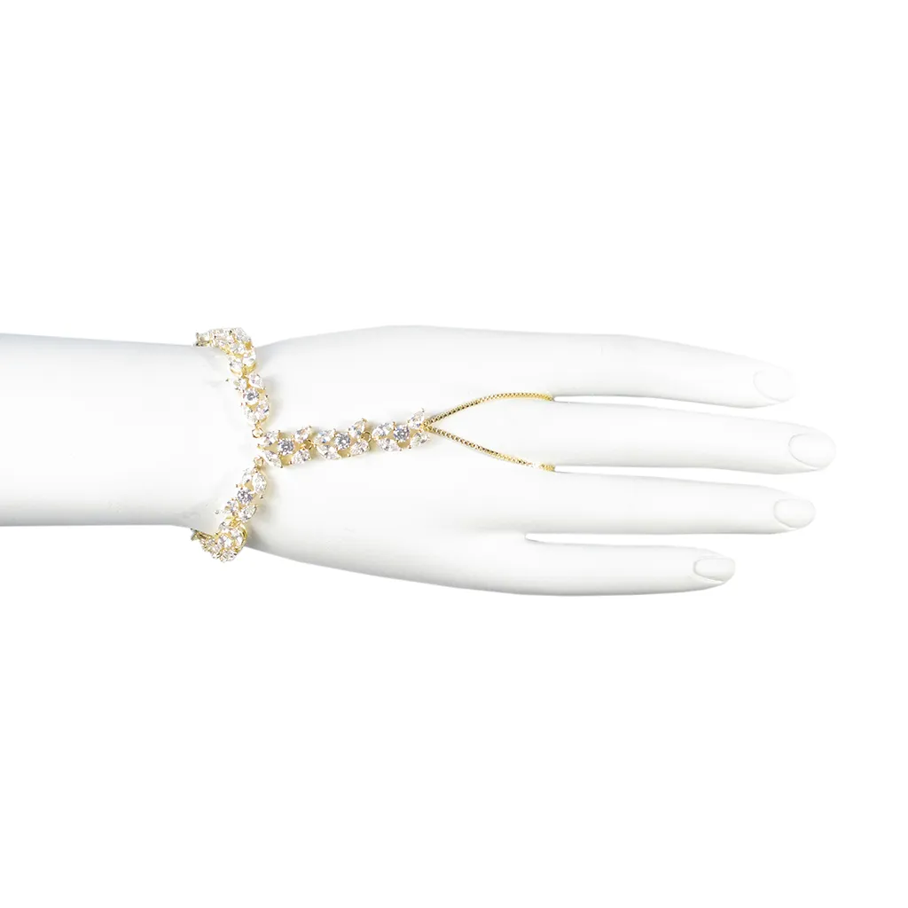 La Belle Romantique Diamontage™ 8.6 Carat Finger Bracelet