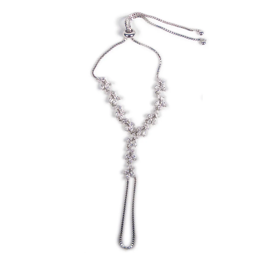 La Belle Romantique Diamontage™ 8.6 Carat Finger Bracelet