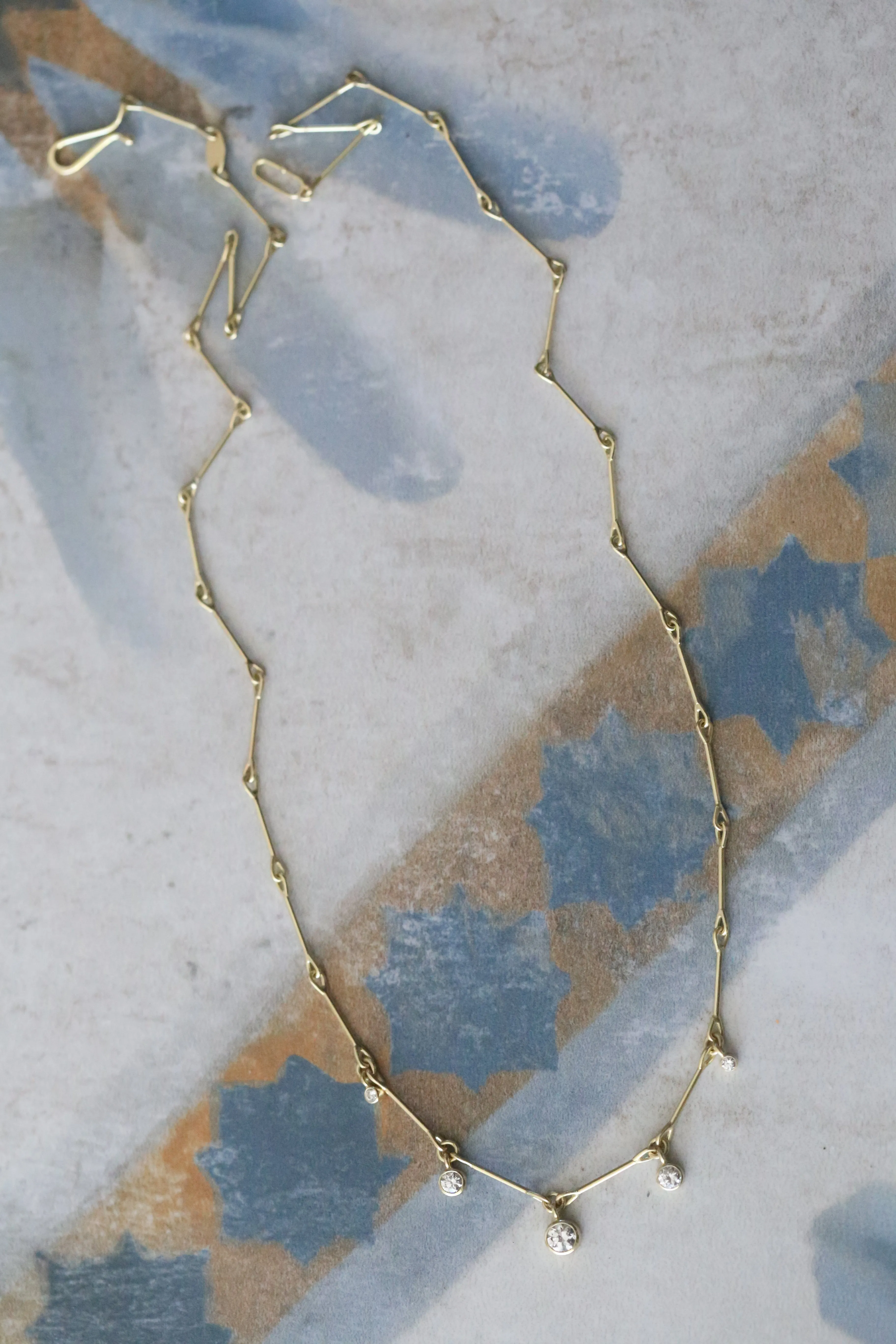 Lantern Necklace - 5 Diamonds