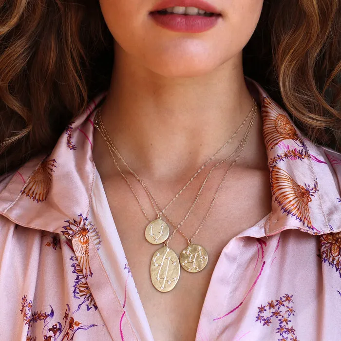 Leo Astrology Necklace in Yellow Gold