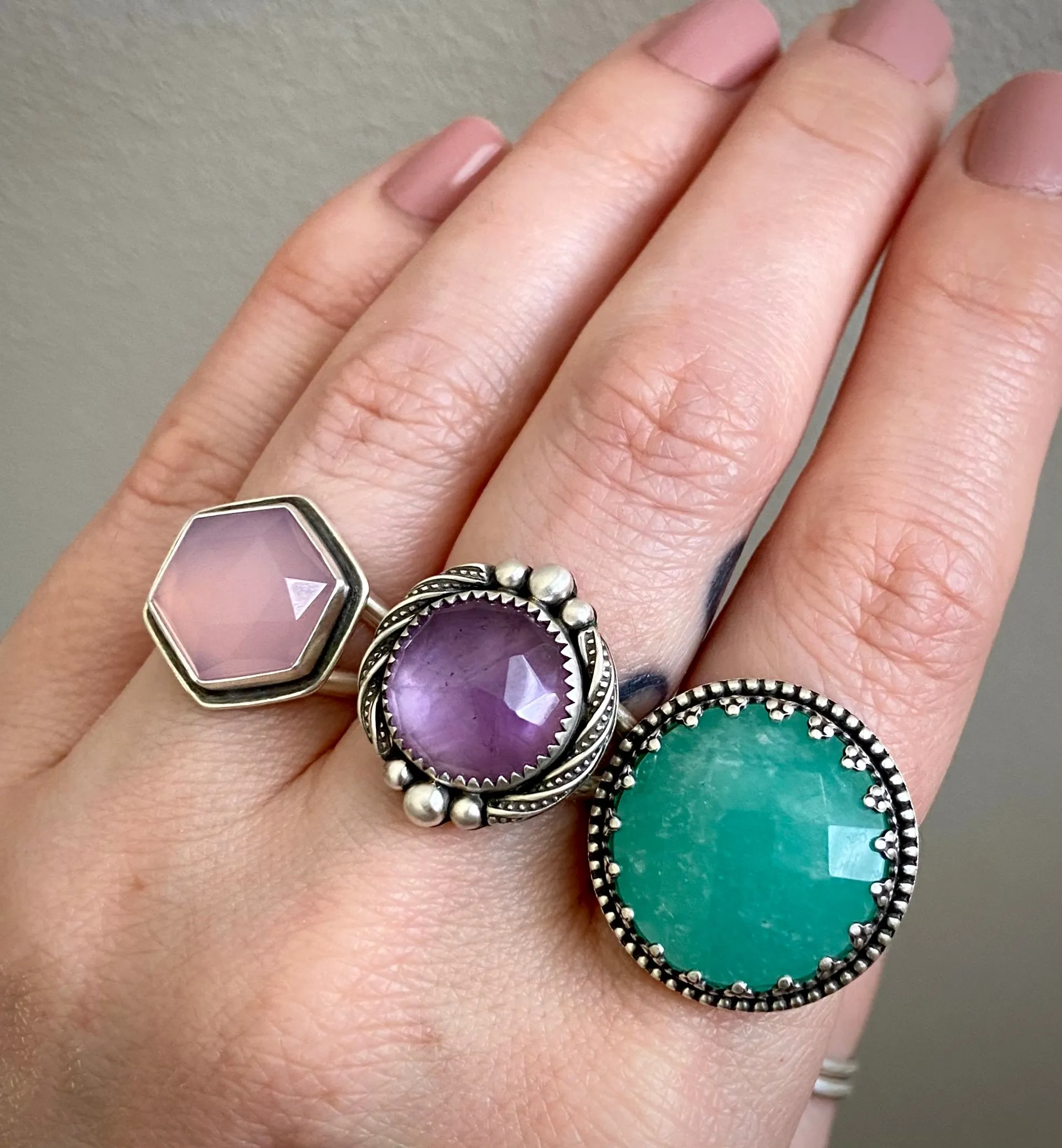 Mother of Pearl & Amethyst Ring