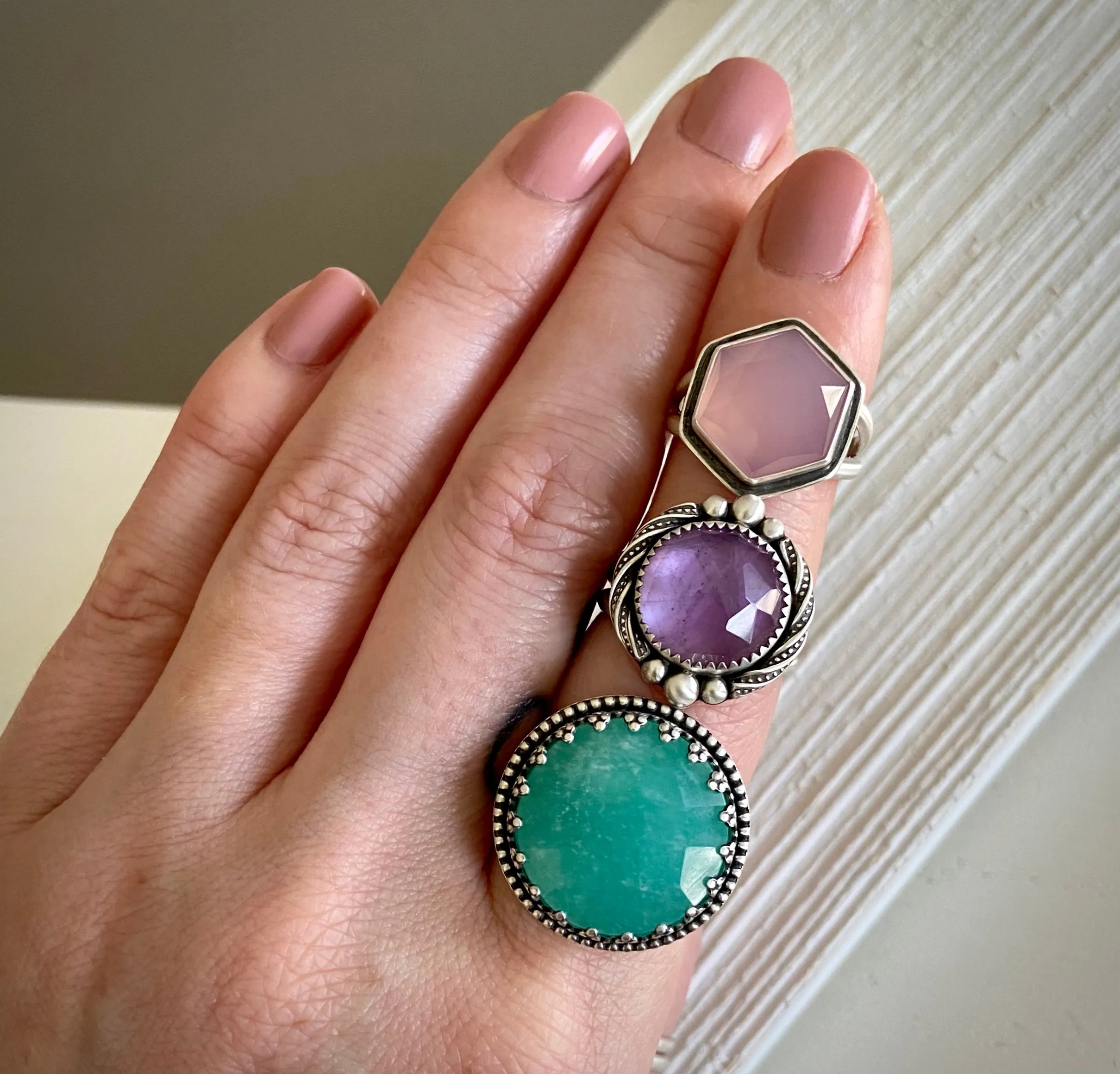 Mother of Pearl & Amethyst Ring