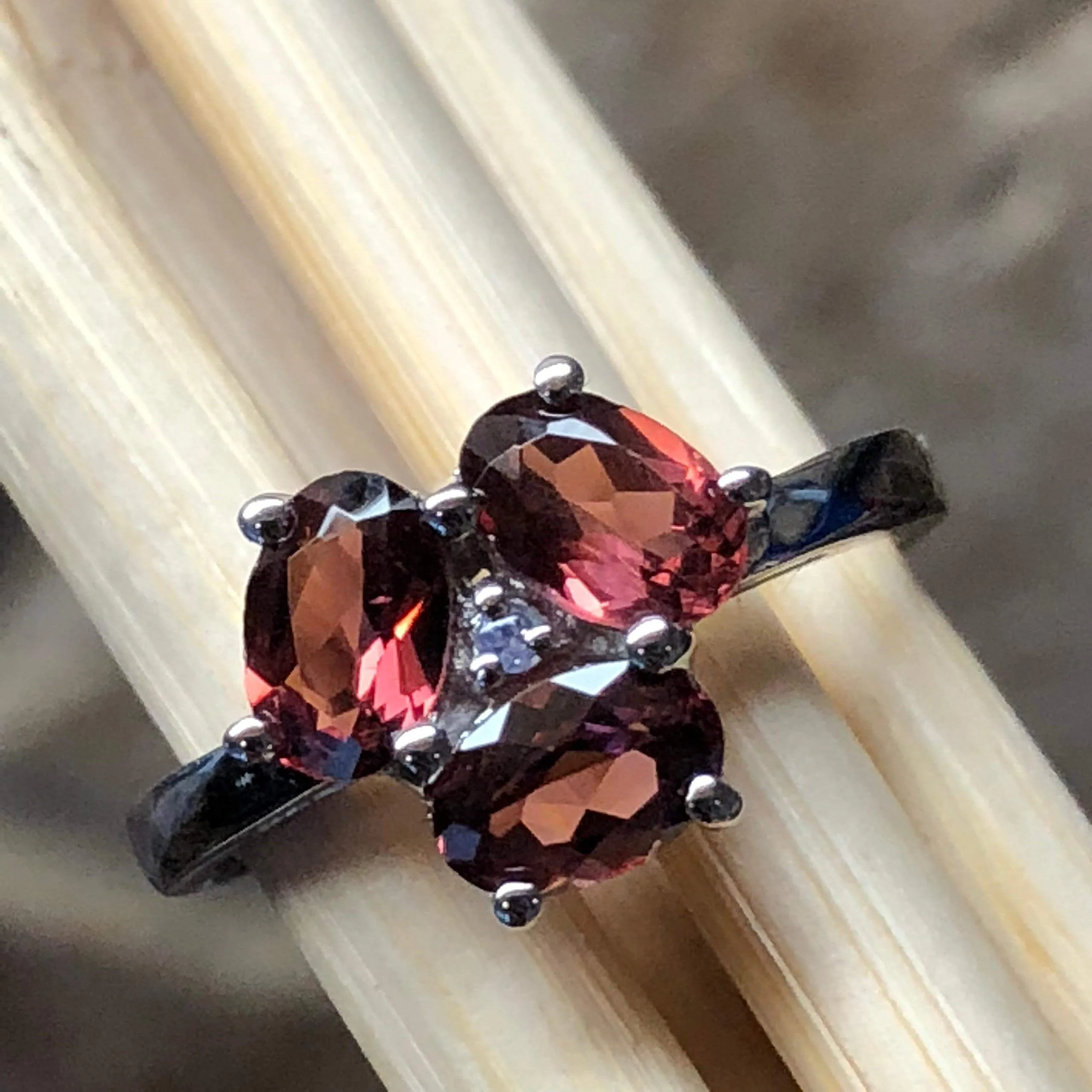 Natural 1.5ct Rhodolite Garnet 925 Solid Sterling Silver Engagement Ring Size 5, 6, 7, 8, 9