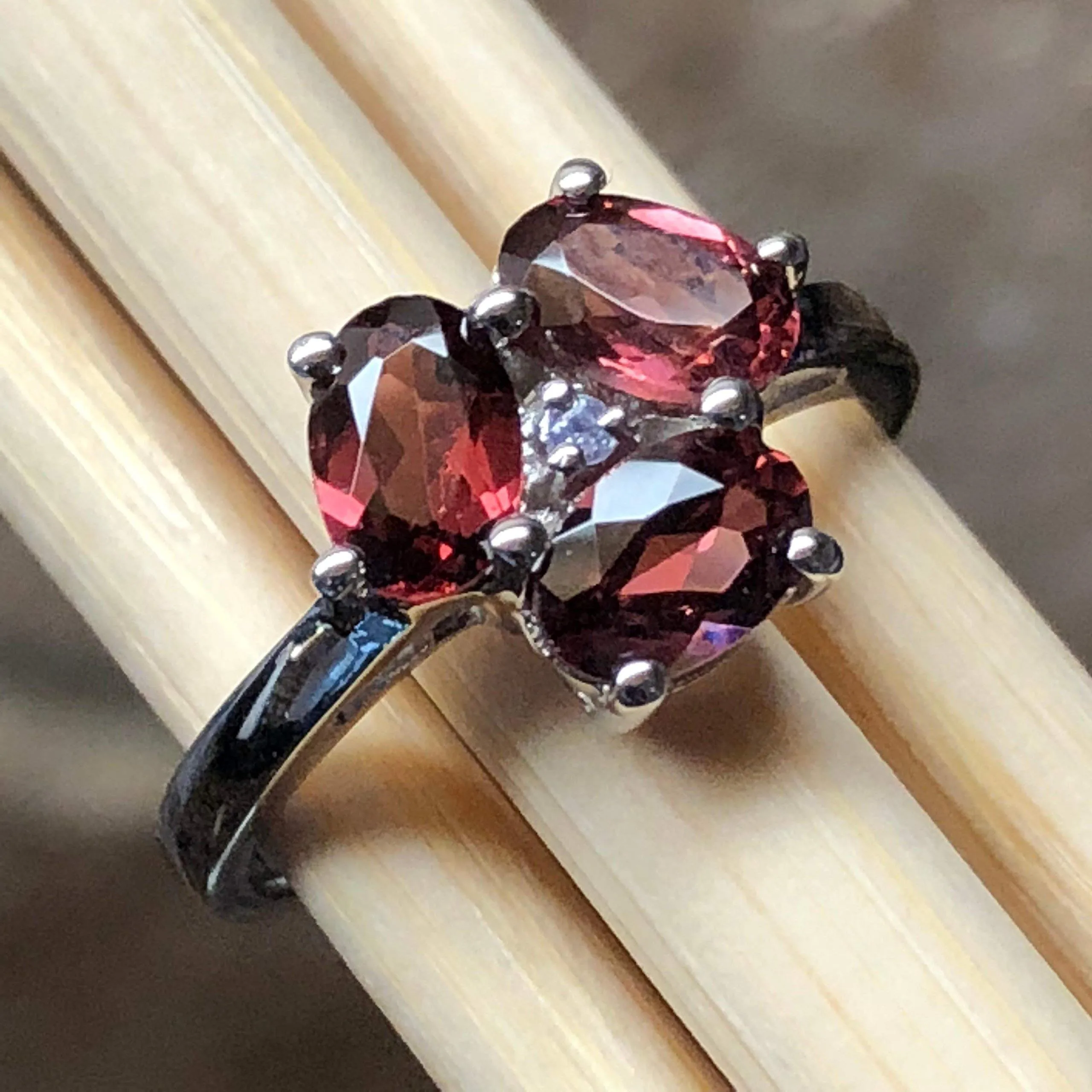 Natural 1.5ct Rhodolite Garnet 925 Solid Sterling Silver Engagement Ring Size 5, 6, 7, 8, 9