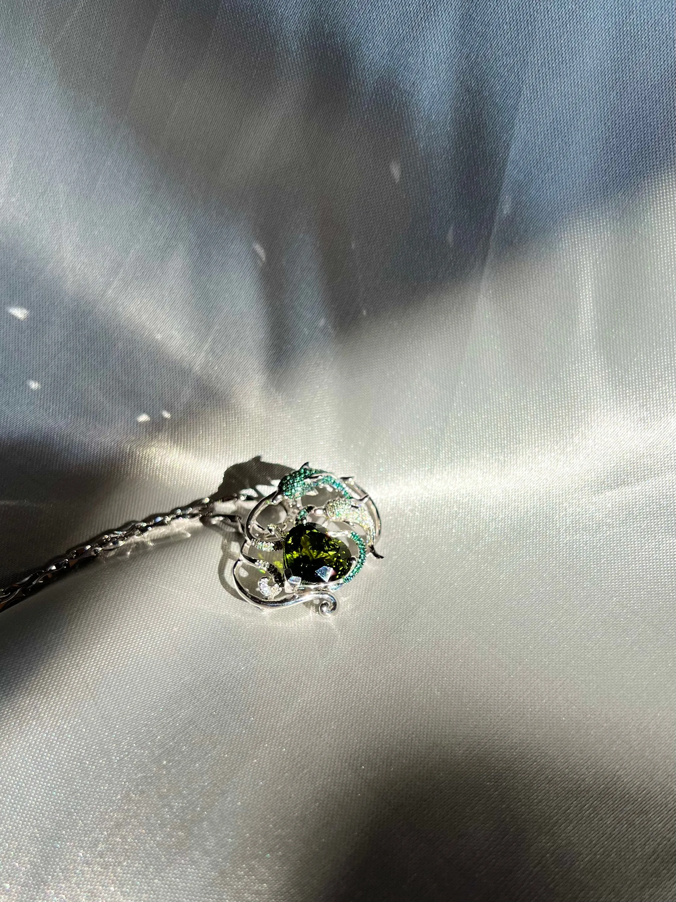 Natural 7.5Ct Green Tourmaline with Tsavorite and Diamond Dolphins Pendant Brooch in 18K White Gold
