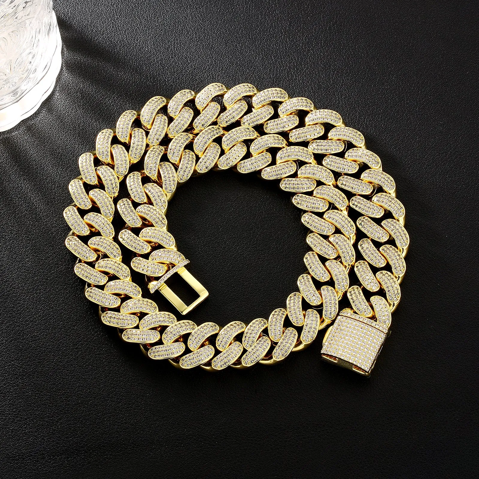 【NEW】18mm Iced Out Diamond Cuban Link Chain 0325 KRKC