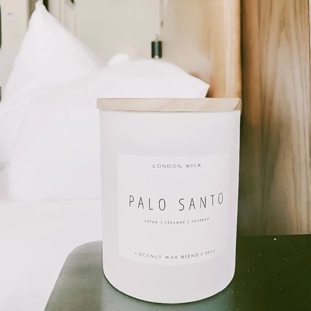 PALO SANTO CANDLE