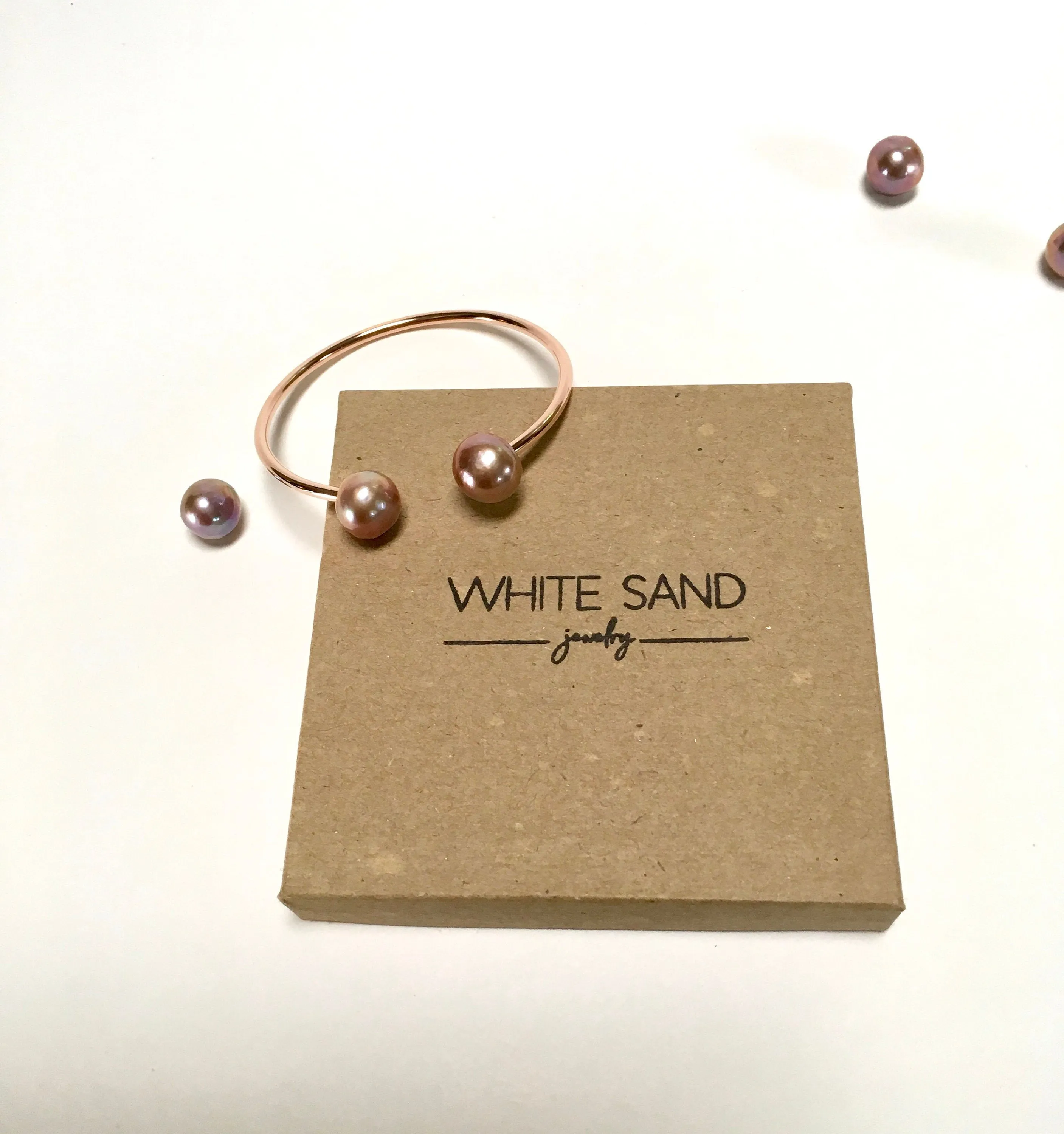 Pink Edison Pearl Smooth Cuff