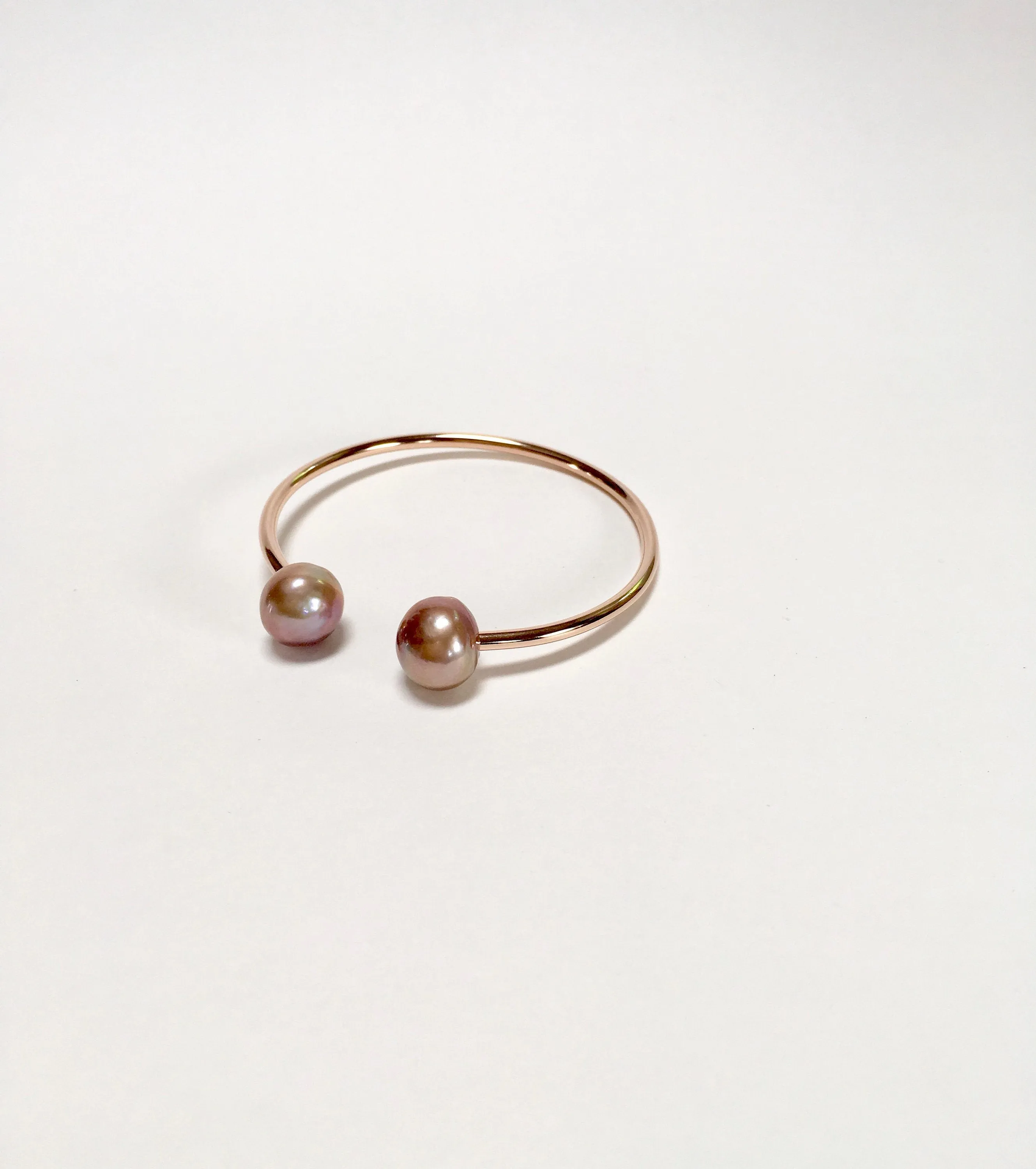 Pink Edison Pearl Smooth Cuff