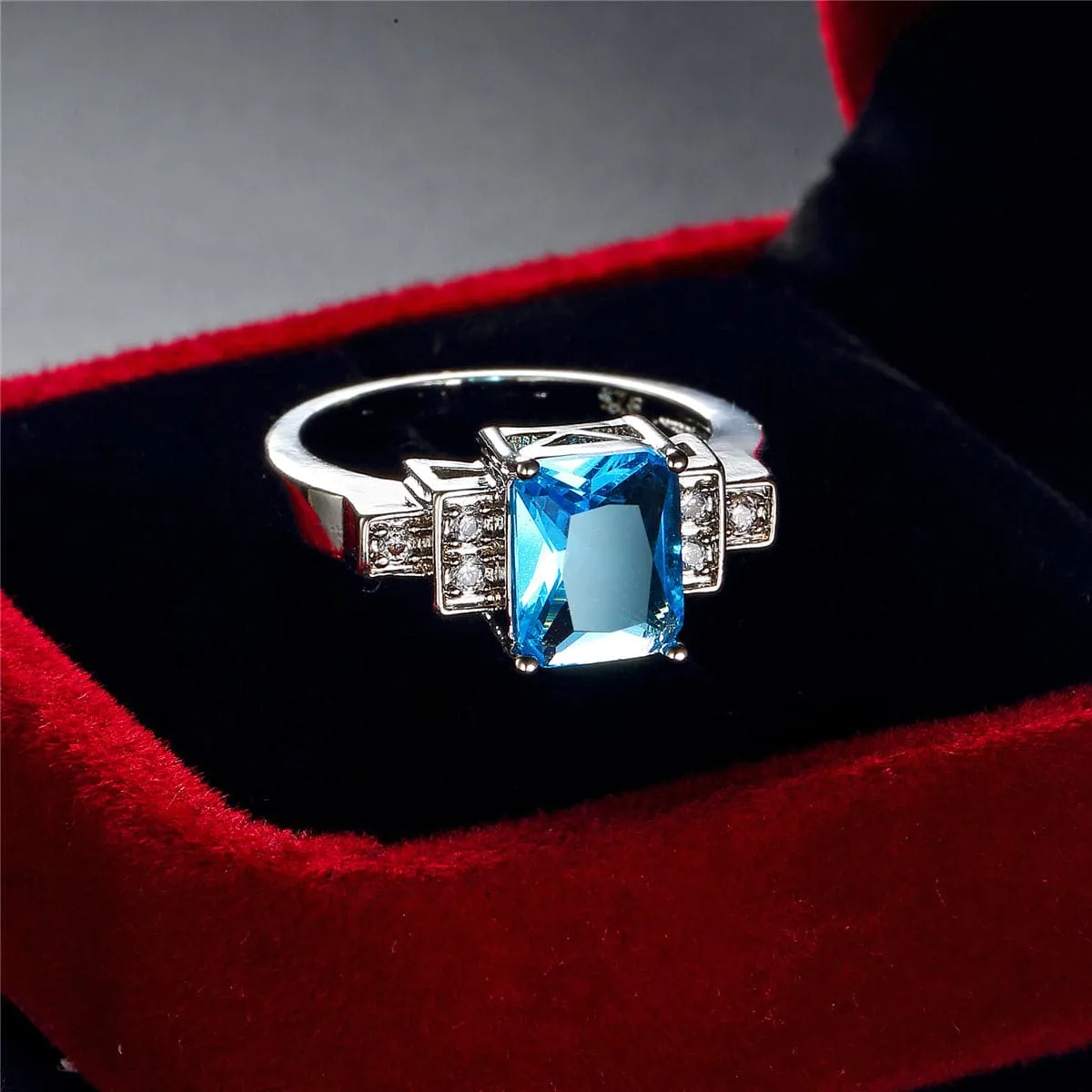 Purple Cubic Zirconia & Silver-Plated Rectangle Ring