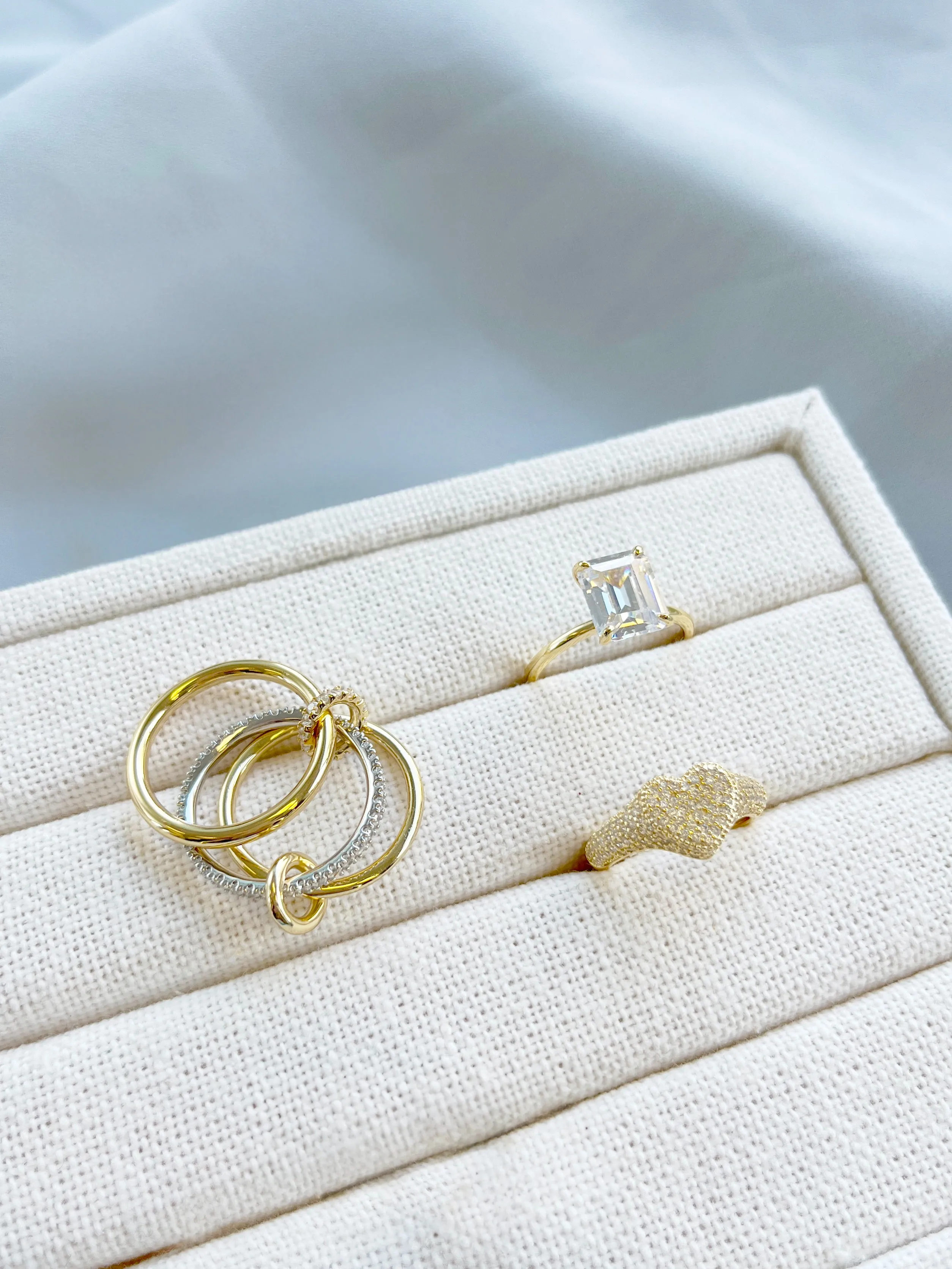 Rendezvous Ring