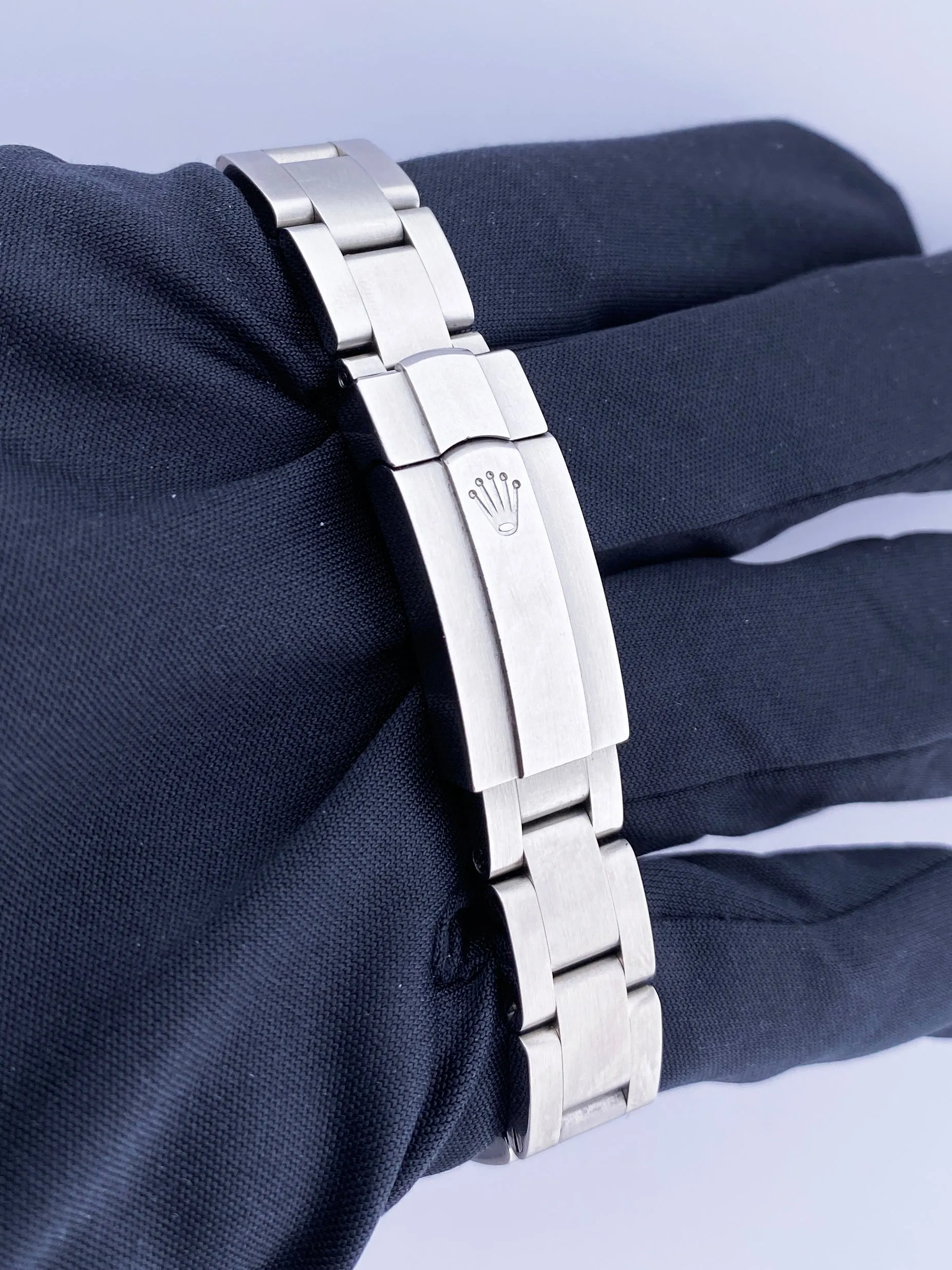 Rolex Oyster Perpetual 17620 Sliver Dial Steel Ladies Watch