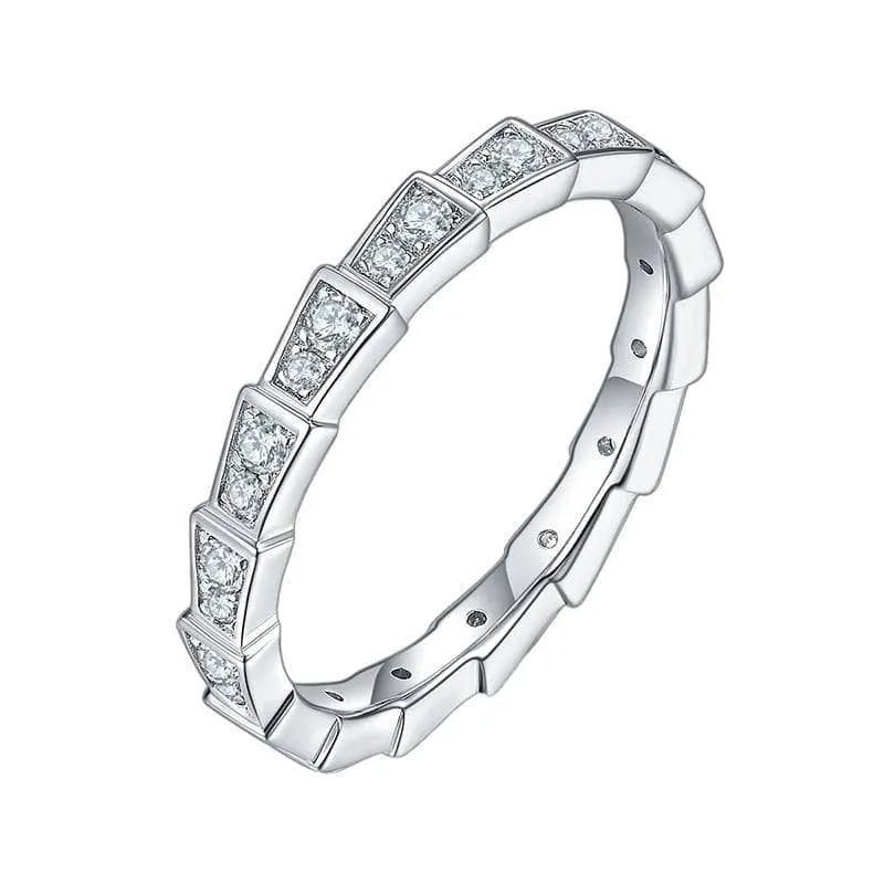 Round Cut Diamond Wedding Ring