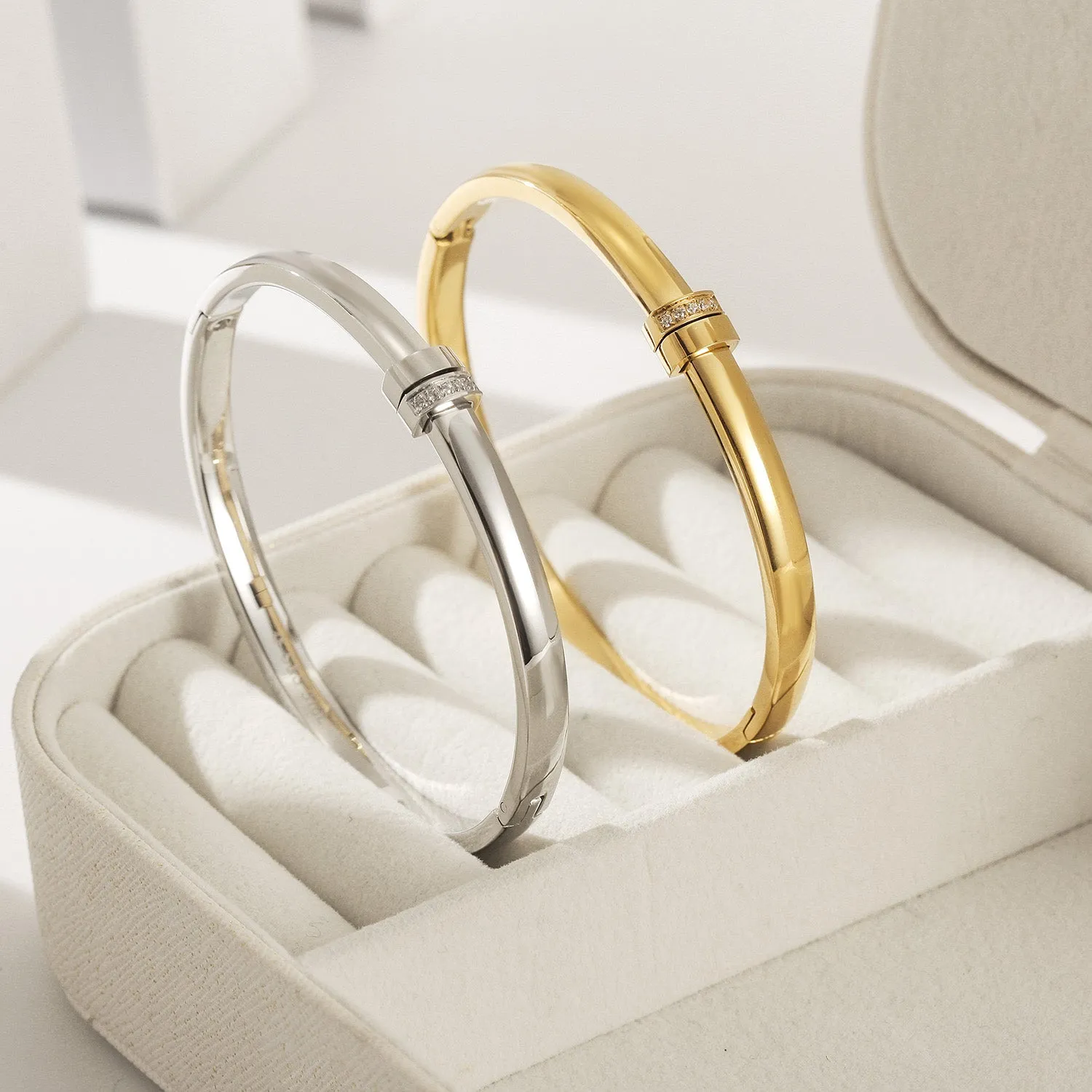 Round smooth surface bracelet-NSB1879ST