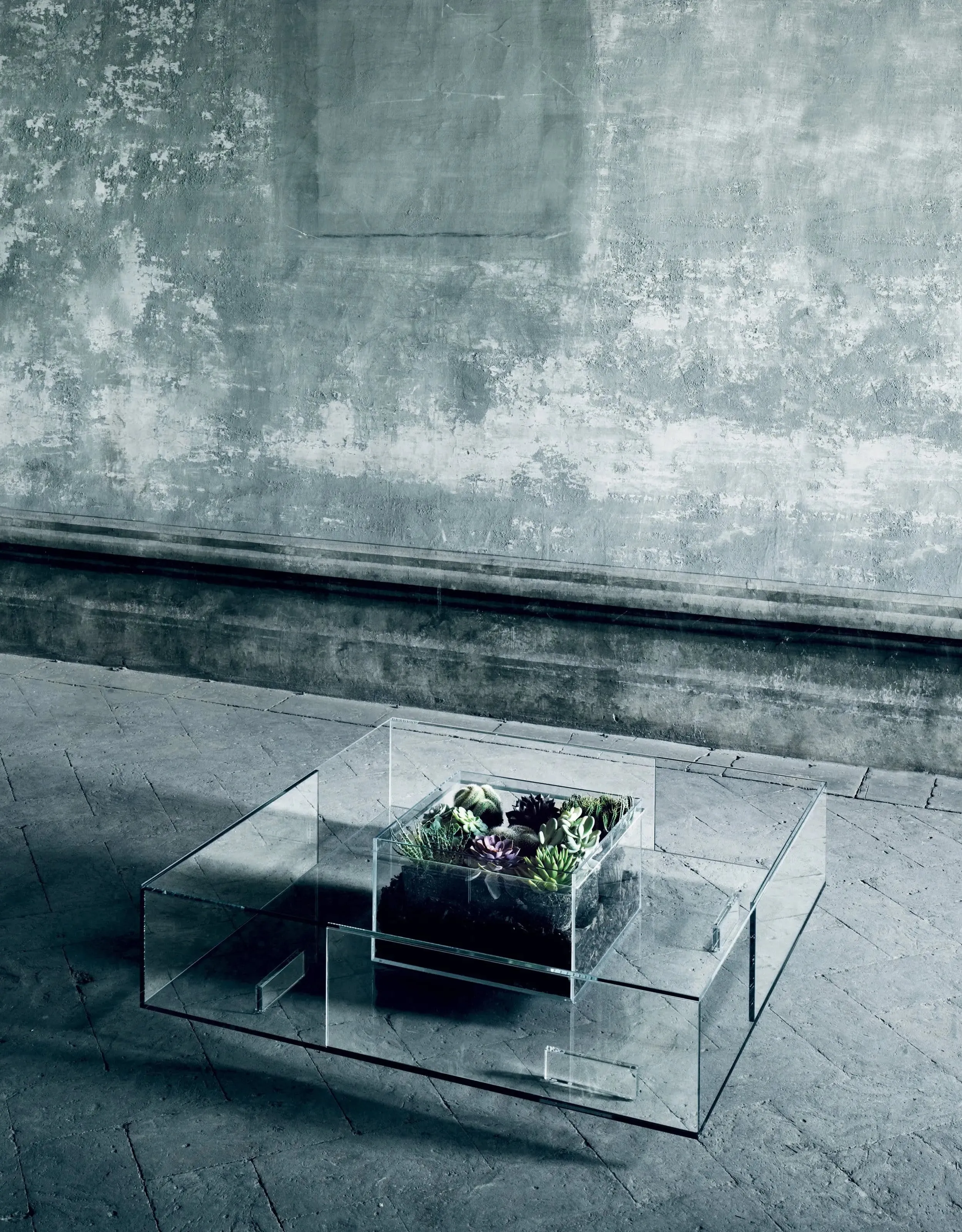 Seasons Low Glass Table