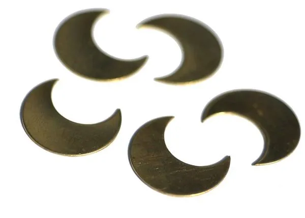Smooth Small Moon 25mm x 21mm Metal Blanks